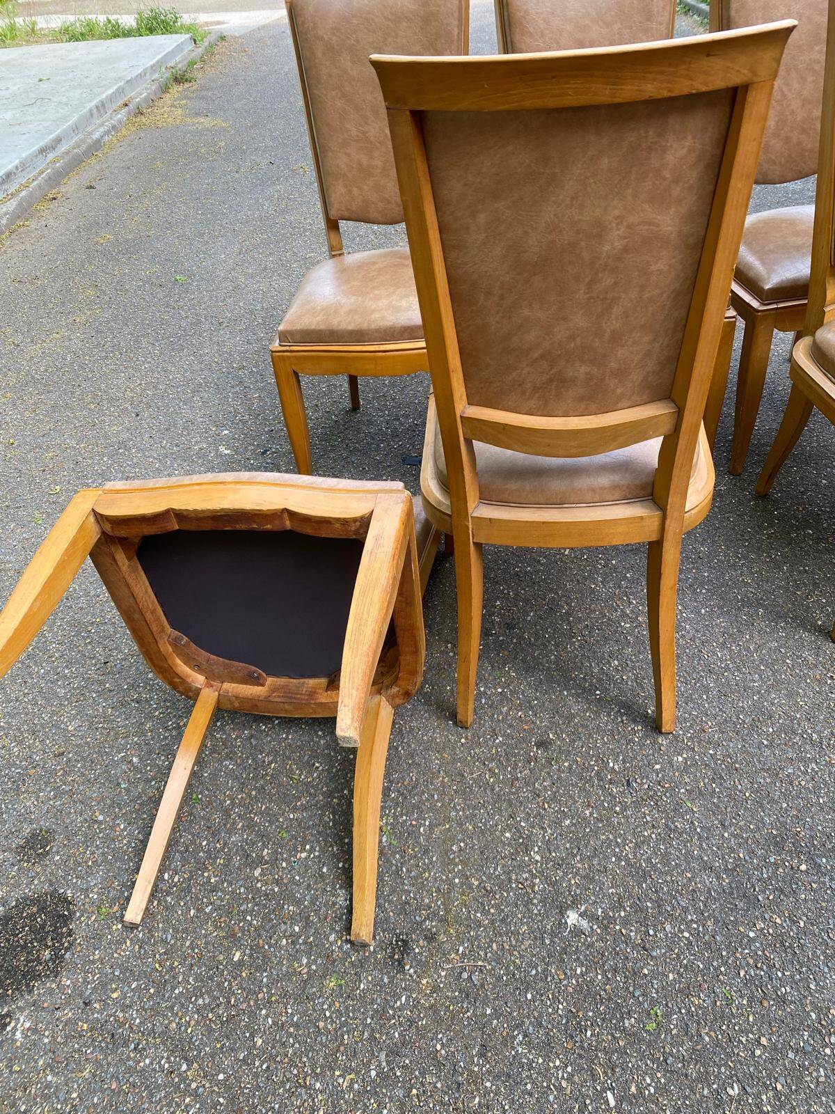 6 Scandinavian Art Deco dining chairs from the 1950s in leather.