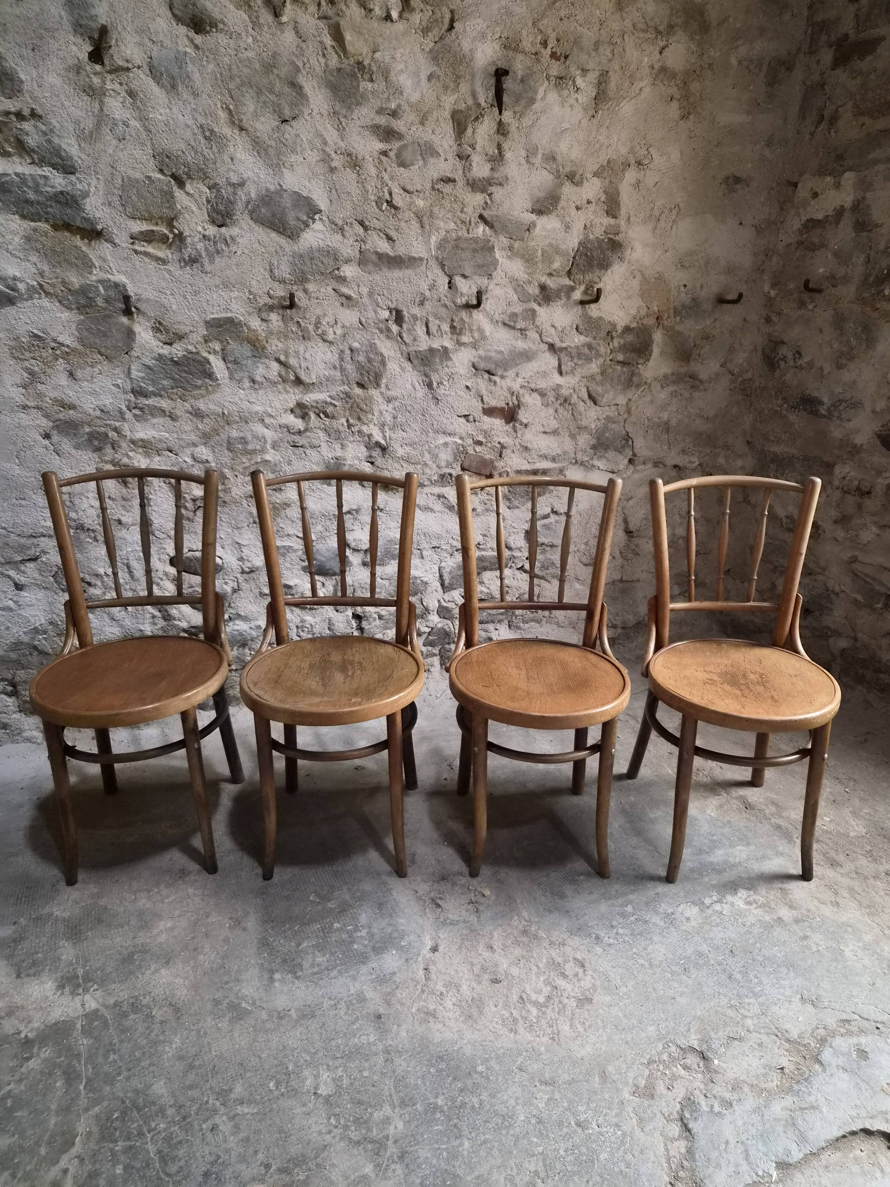 Set of 4 Fischel bentwood bistro chairs, Czechoslovakia, circa 1930–1950.