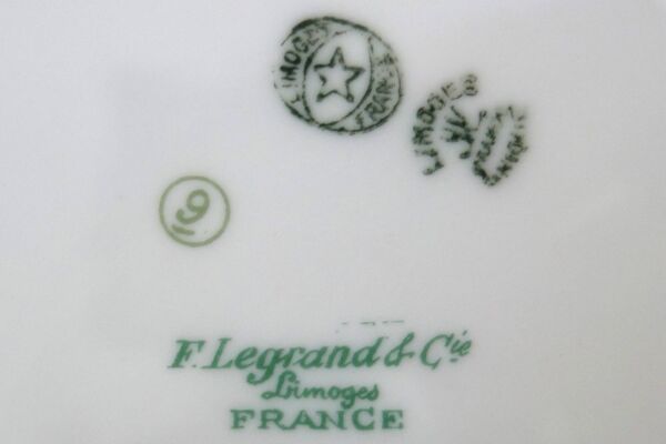 2 assiettes plates, creuses, dessert et ravier Legrand Limoges 1920