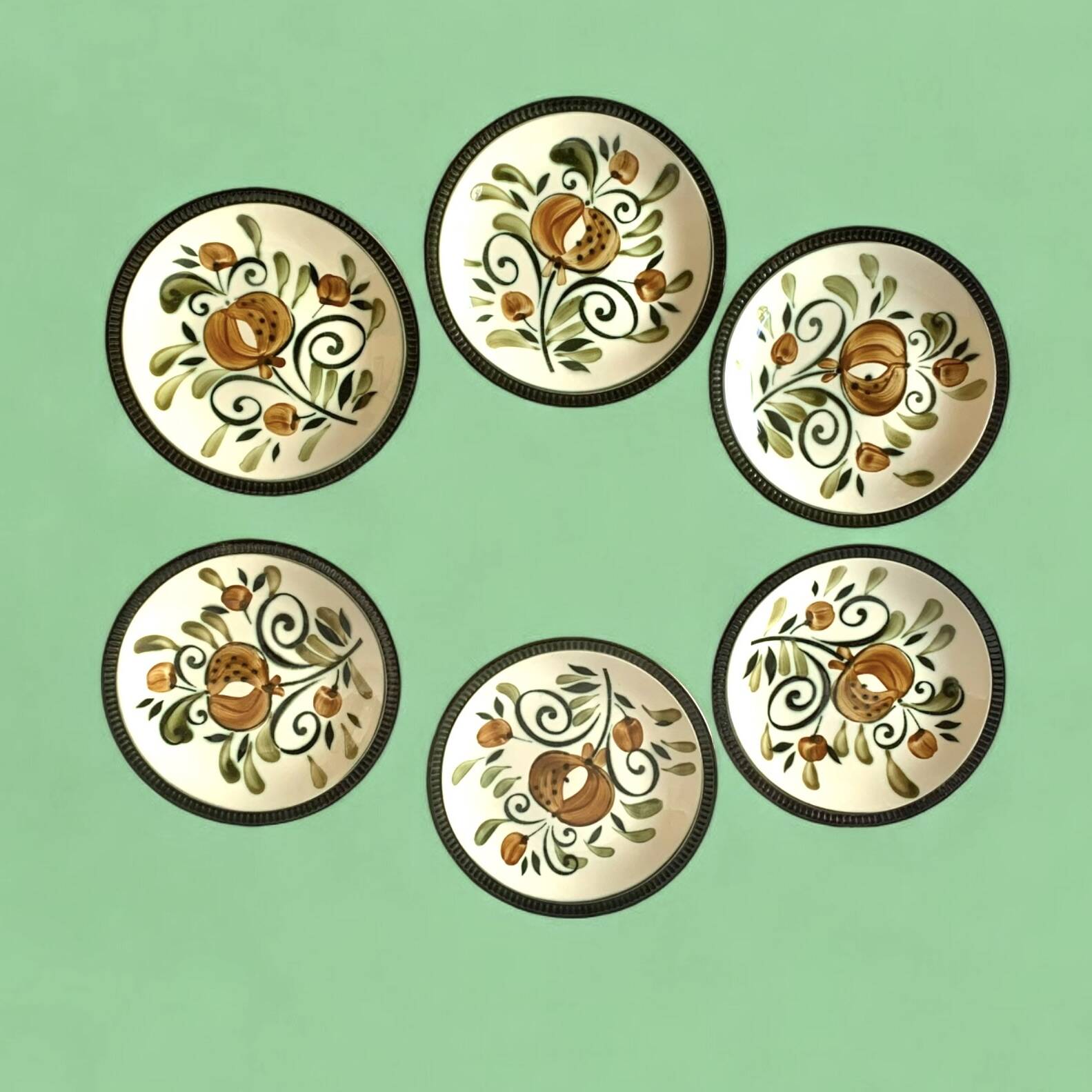 Set of 6 Boch La Louvière flat plates - Argenteuil series