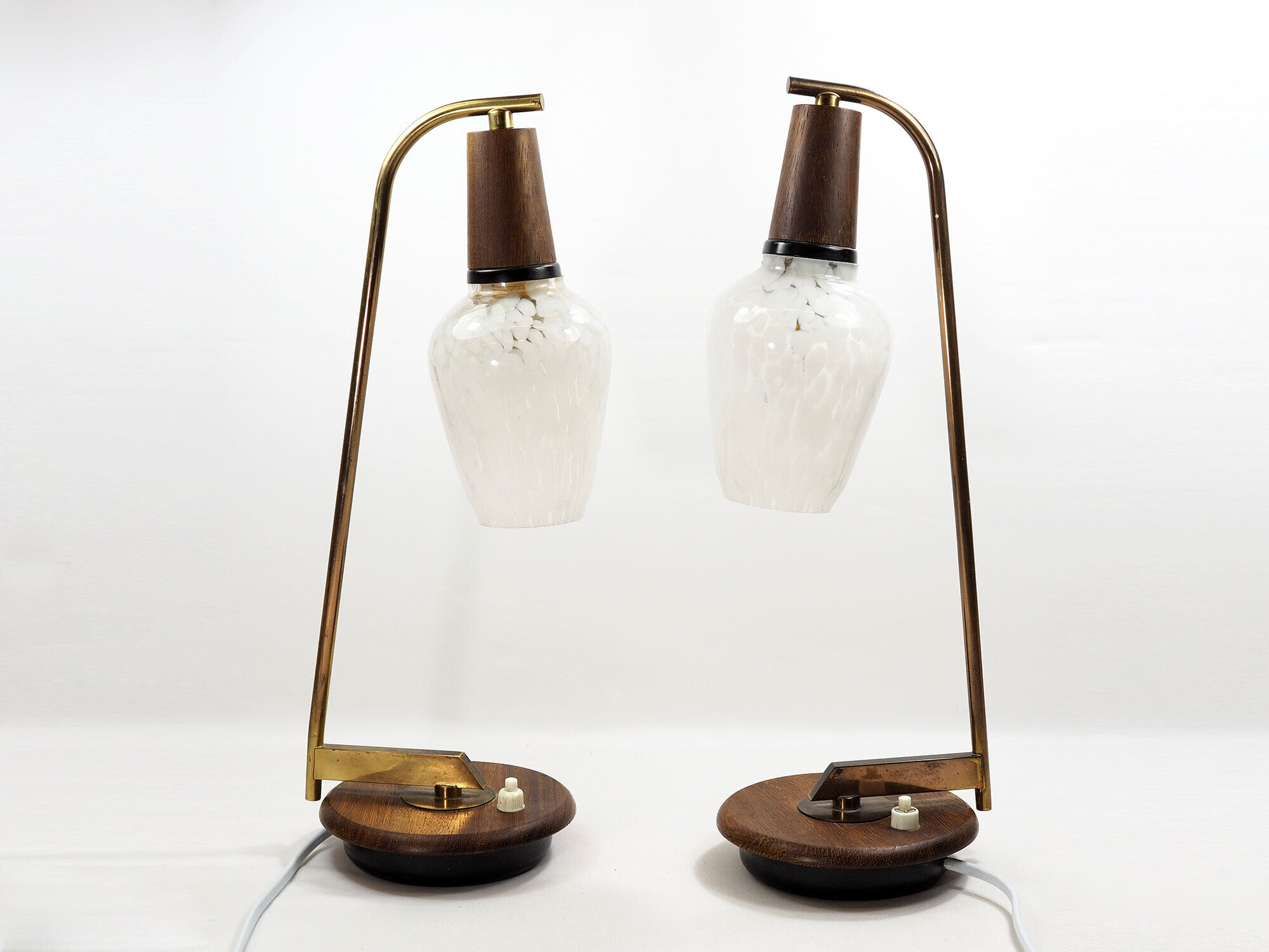 Paire de lampes de table scandinaves du milieu du siècle - Laiton
