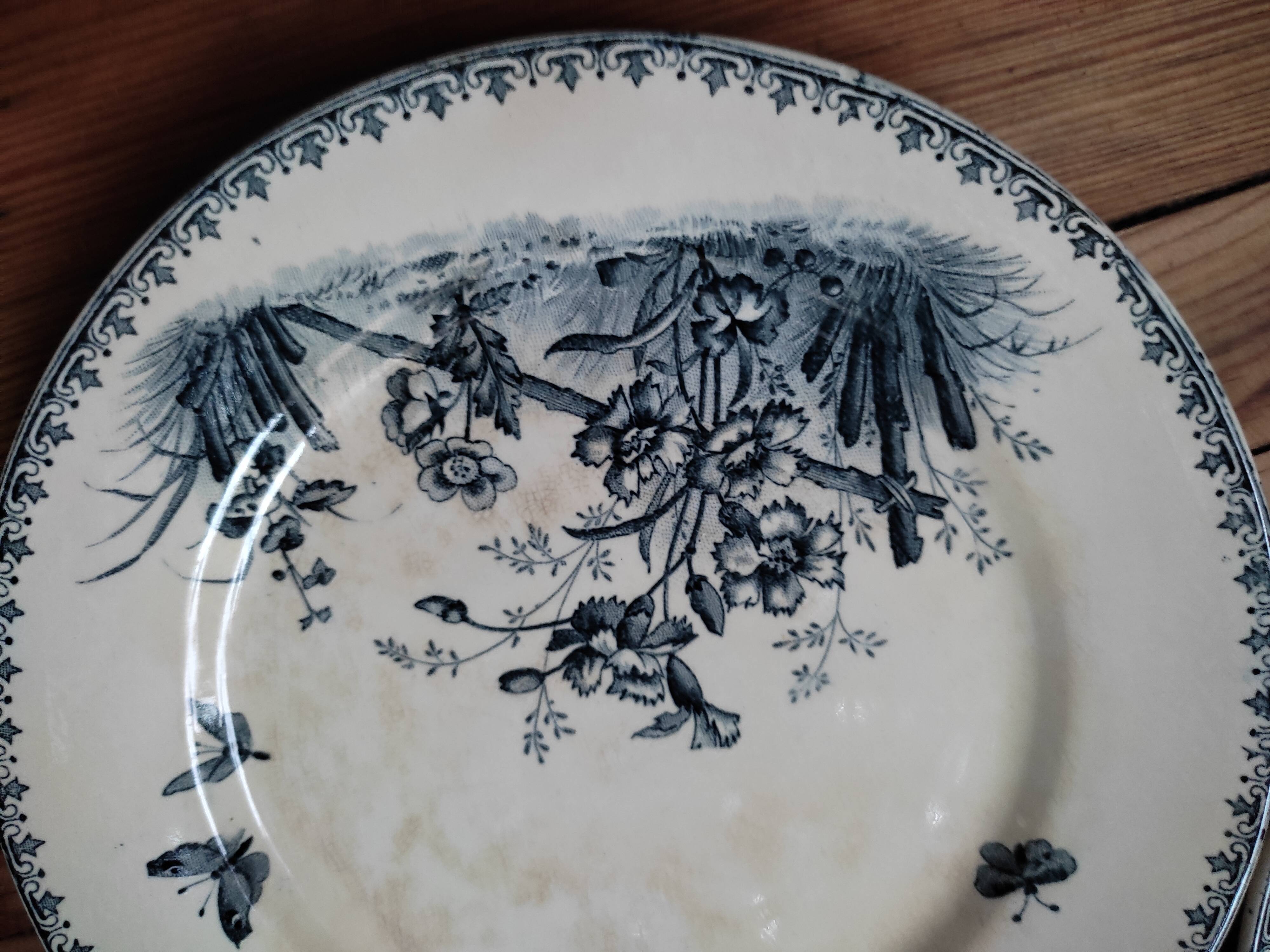 7 Tsarina dessert plates by Sarreguemines