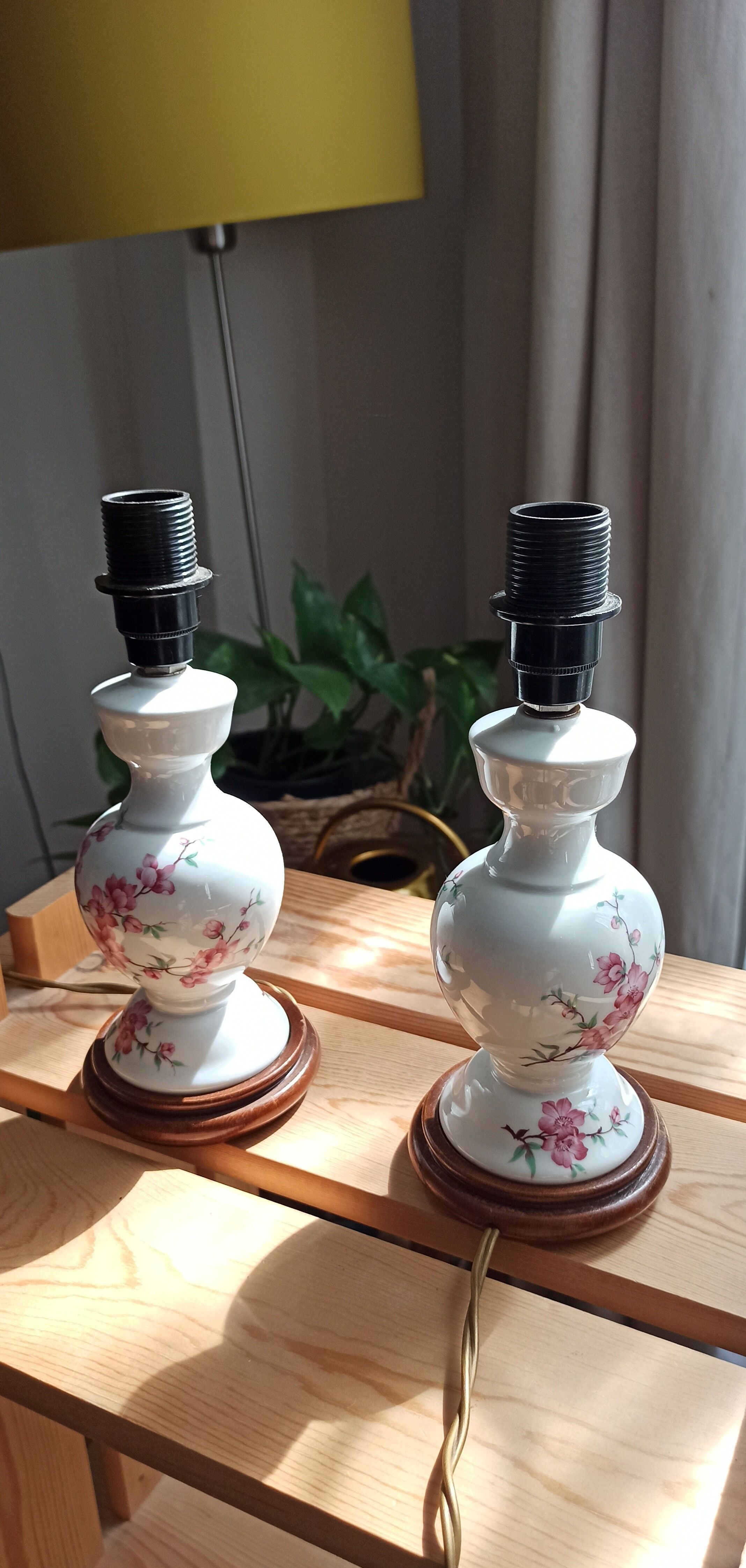 Pair of floral pattern bedside lamps