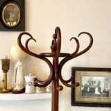 Parrot and dark arched beech coat rack