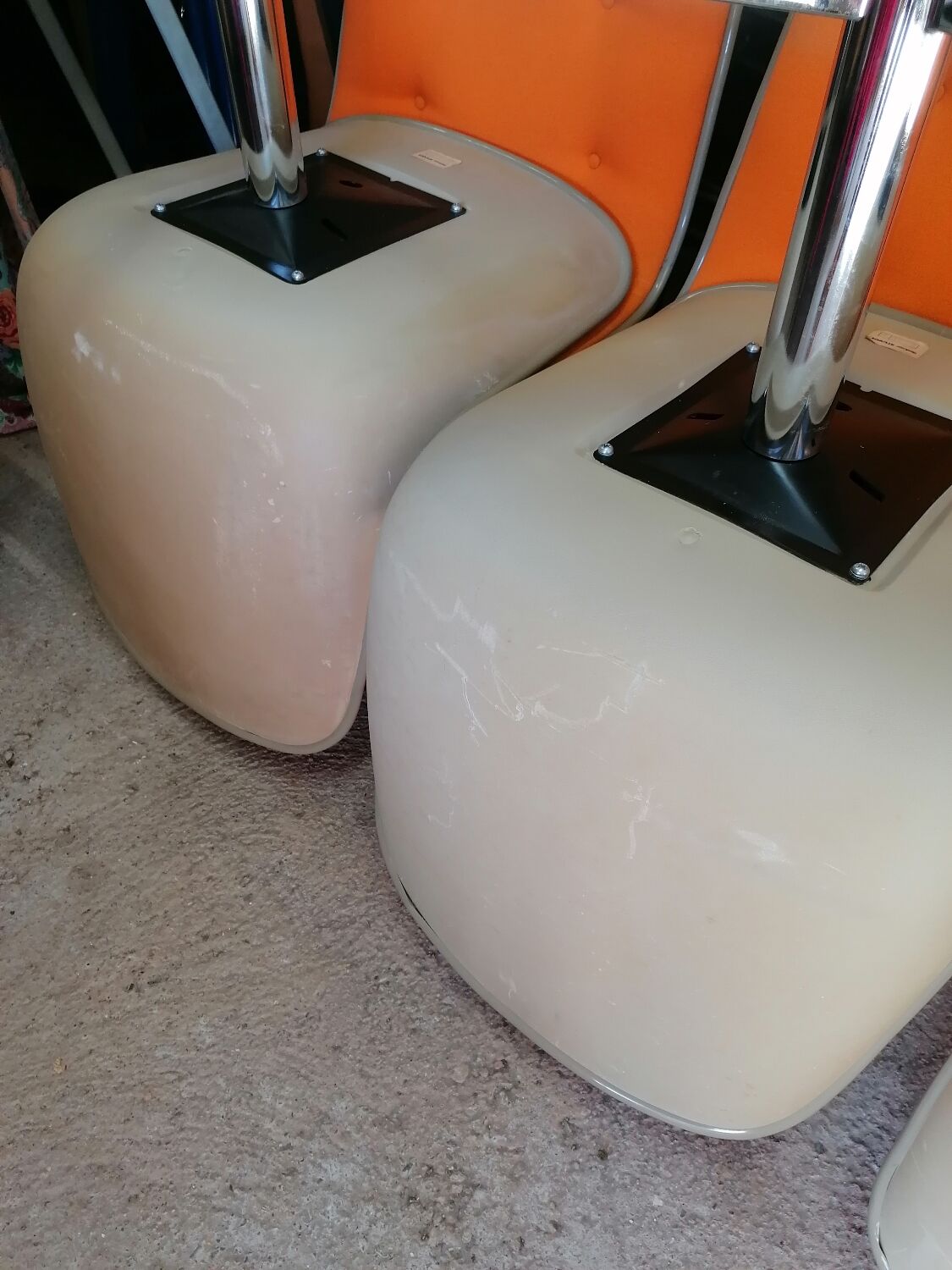 Set of 4 vintage Steelcase Strafor office chairs by Randall Buck.