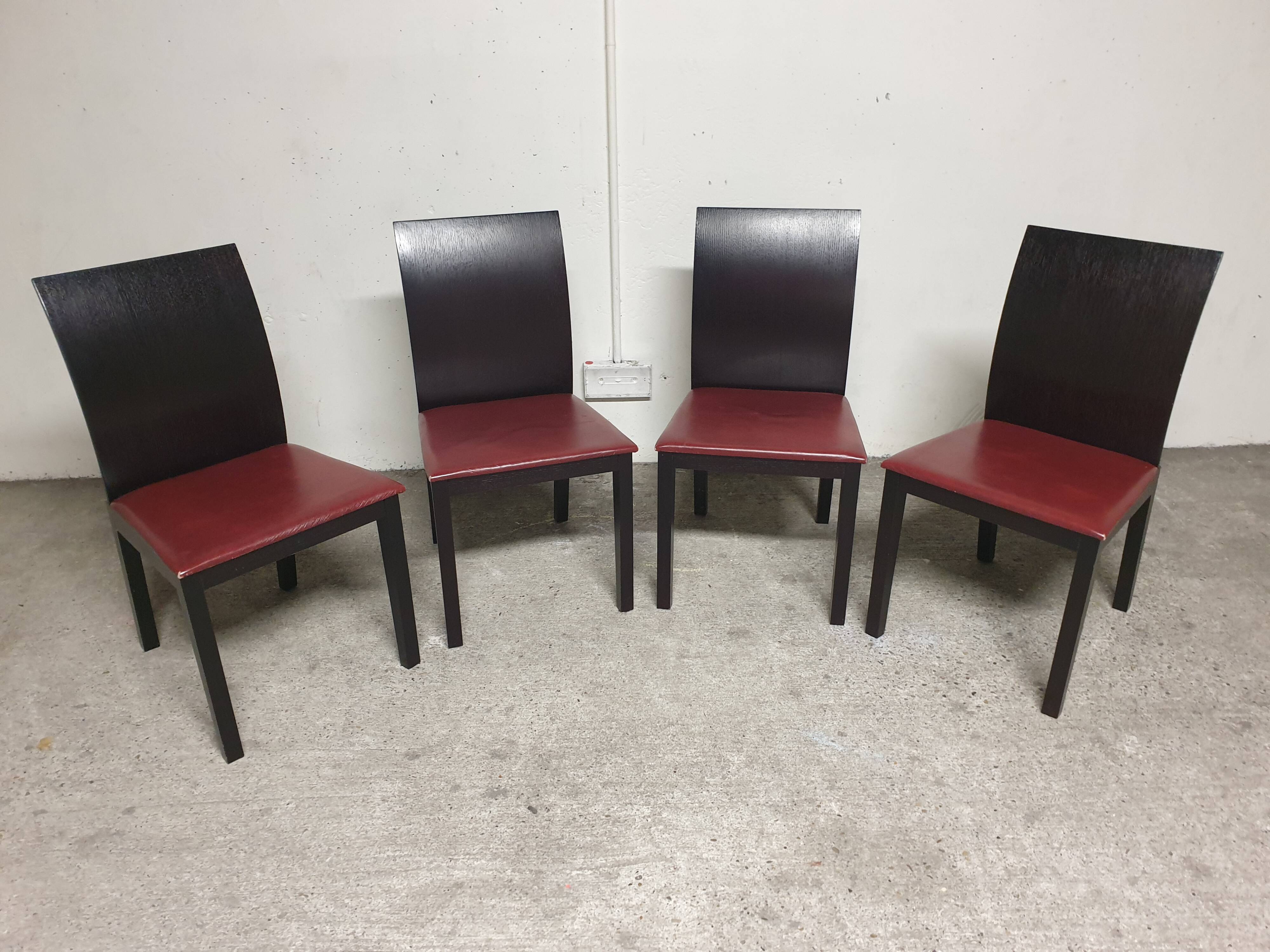 Set de 4 chaises design italien vintage 2000