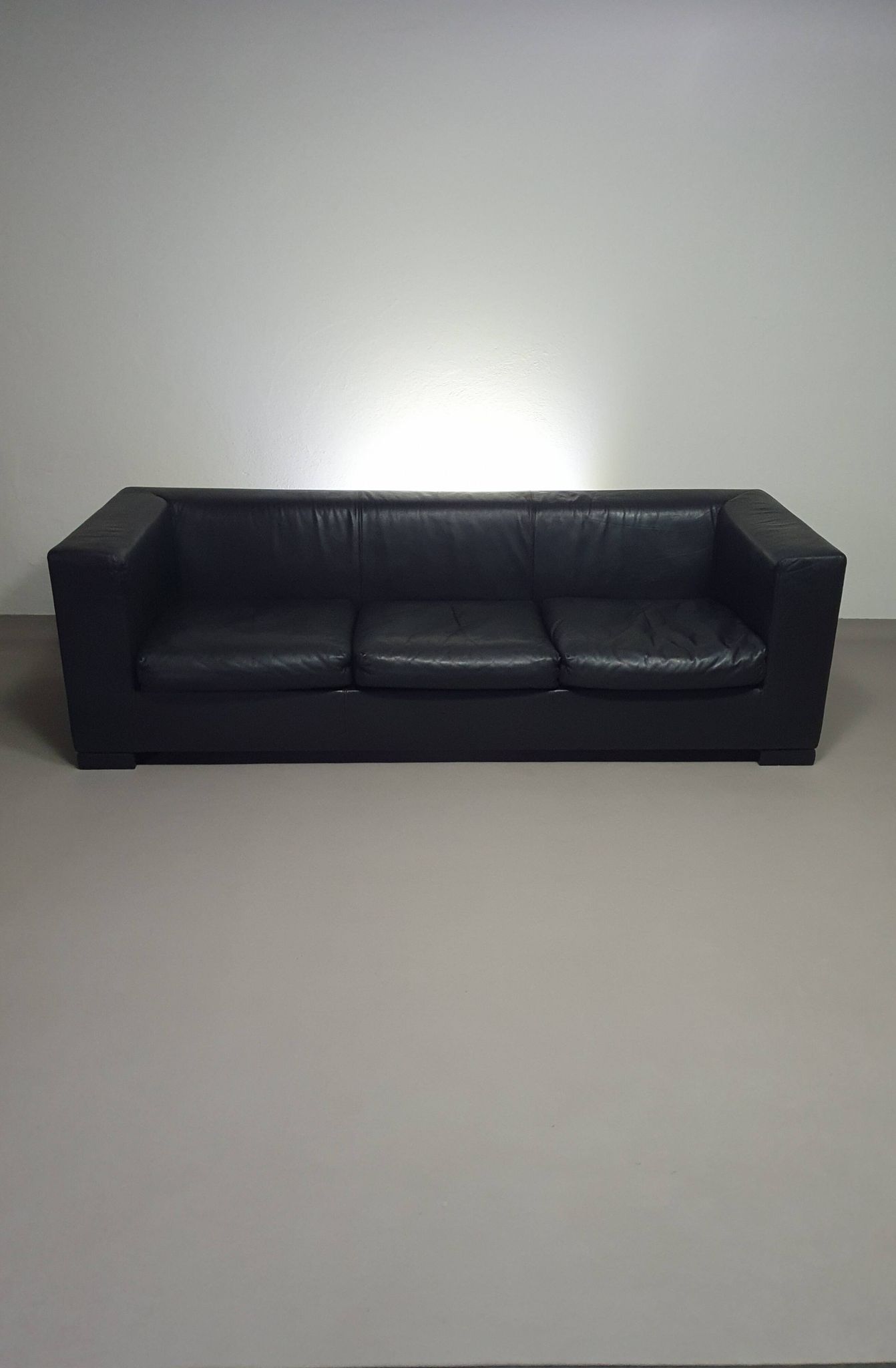 Wittmann leather sofa Camin by Paolo Piva