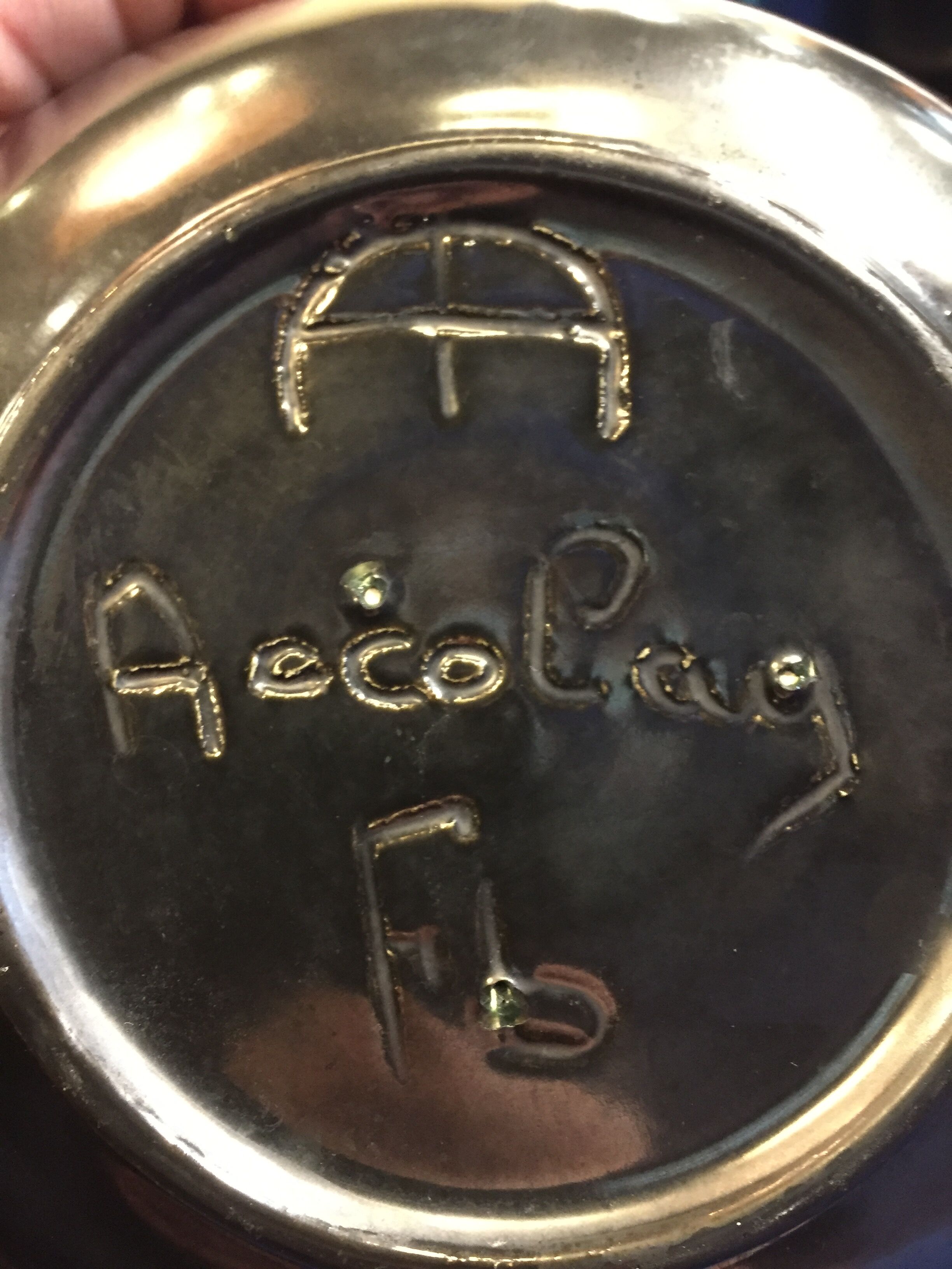 Pretty black ceramic basket braided hanse accost