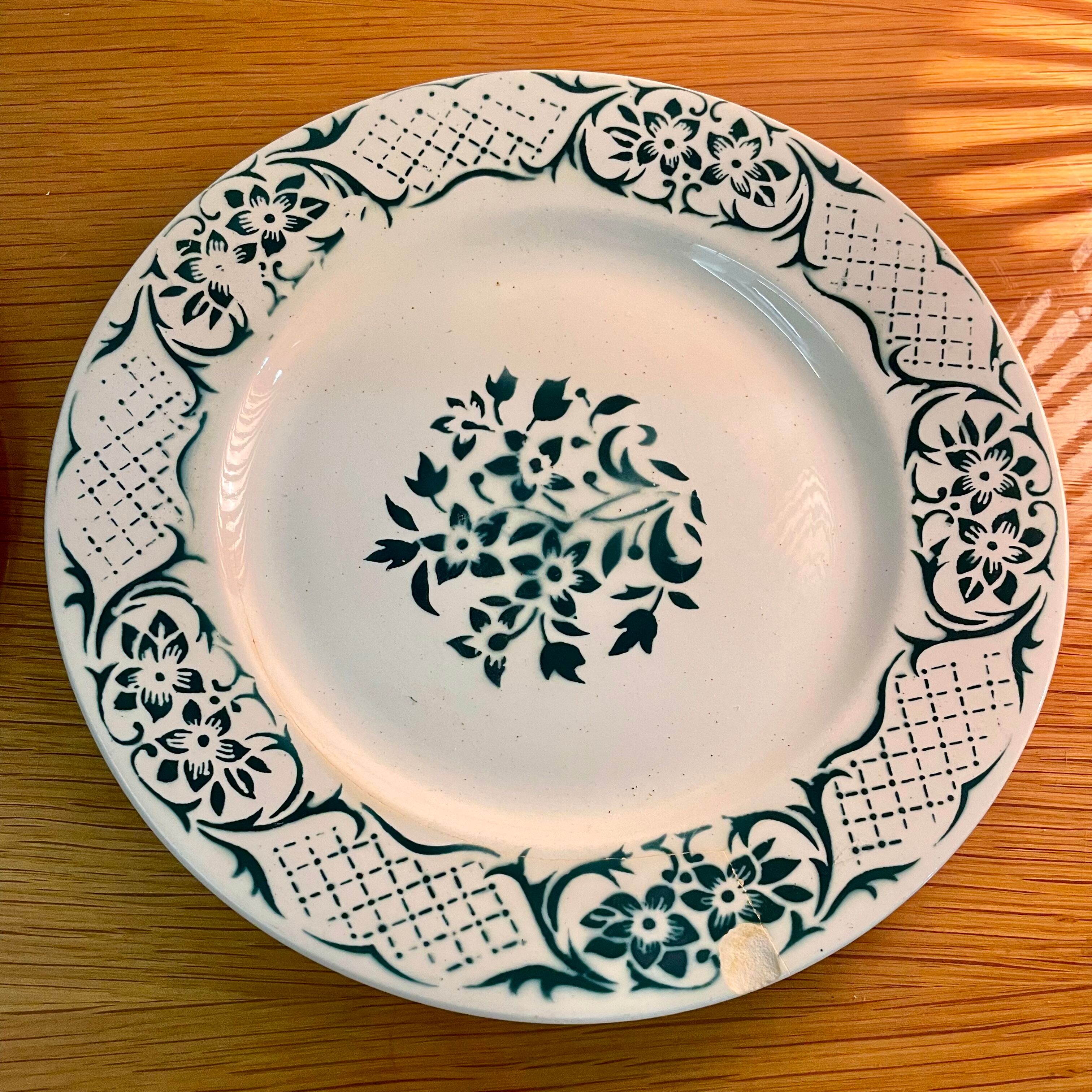 Lot de 2 assiettes plates collection « Versailles » Digoin Sarreguemines