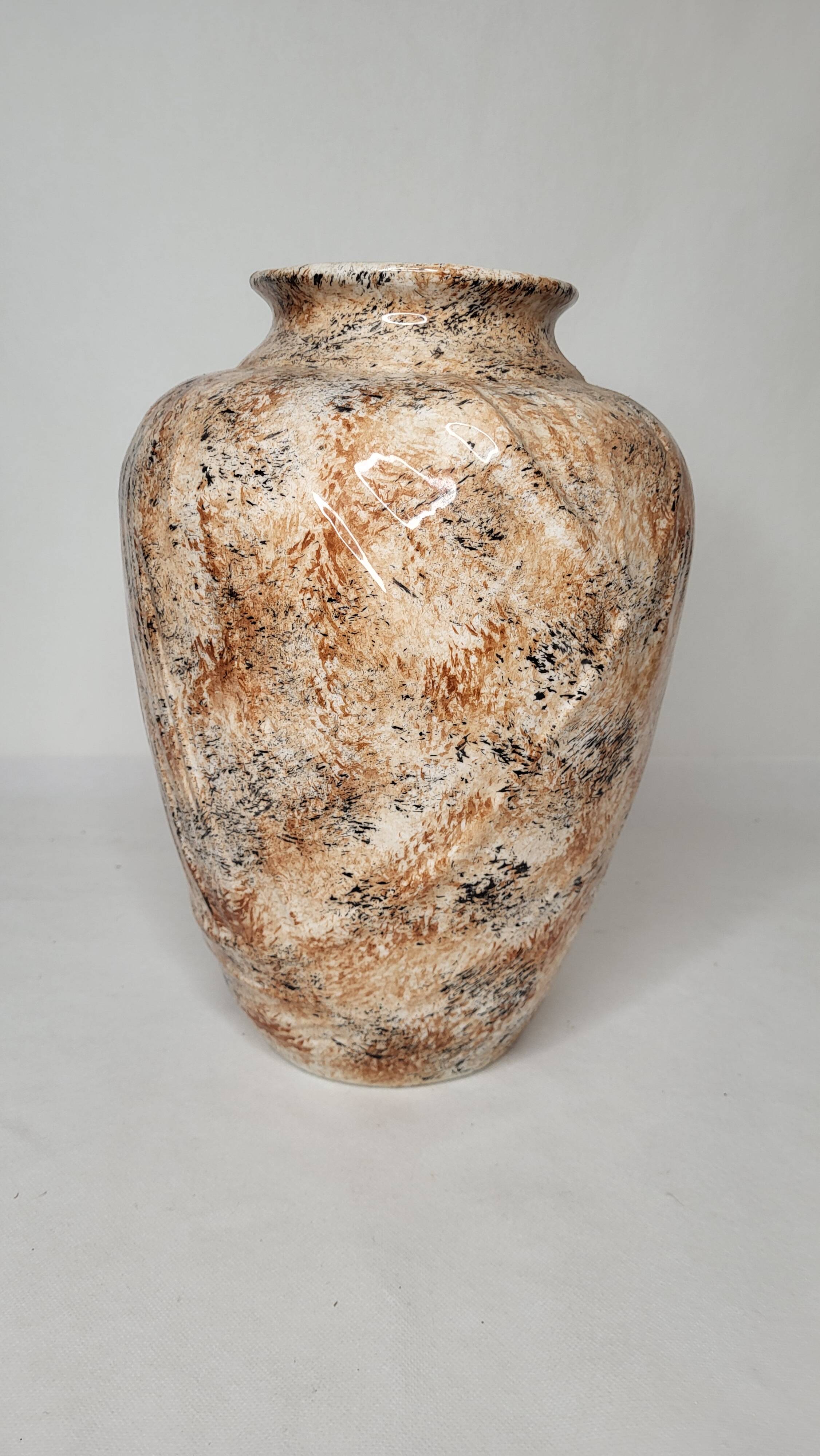 Ceramic vase