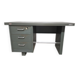 Strafor industrial desk