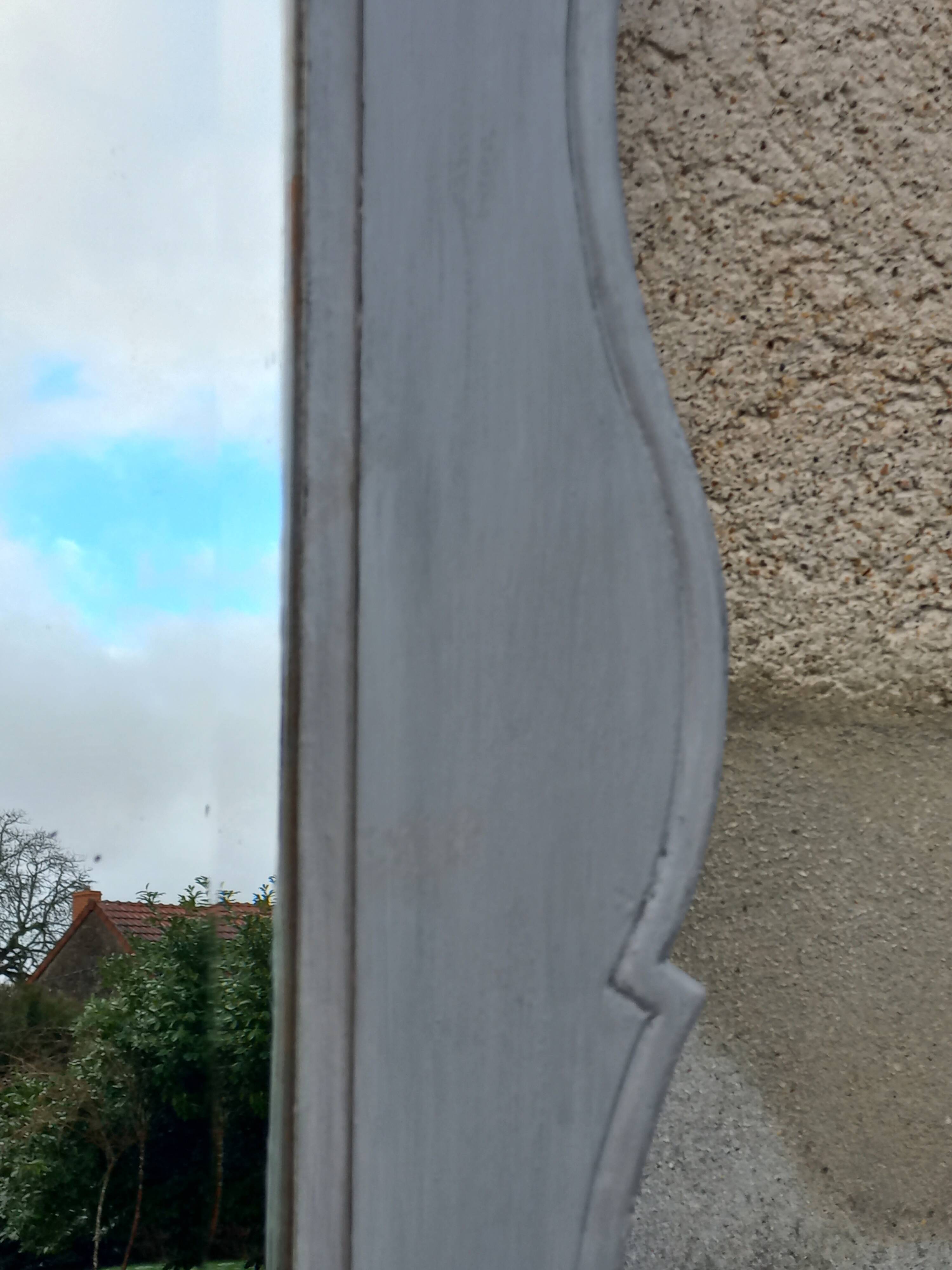 Antique Louis XV style mirror in solid oak with grey patina, 131cm.