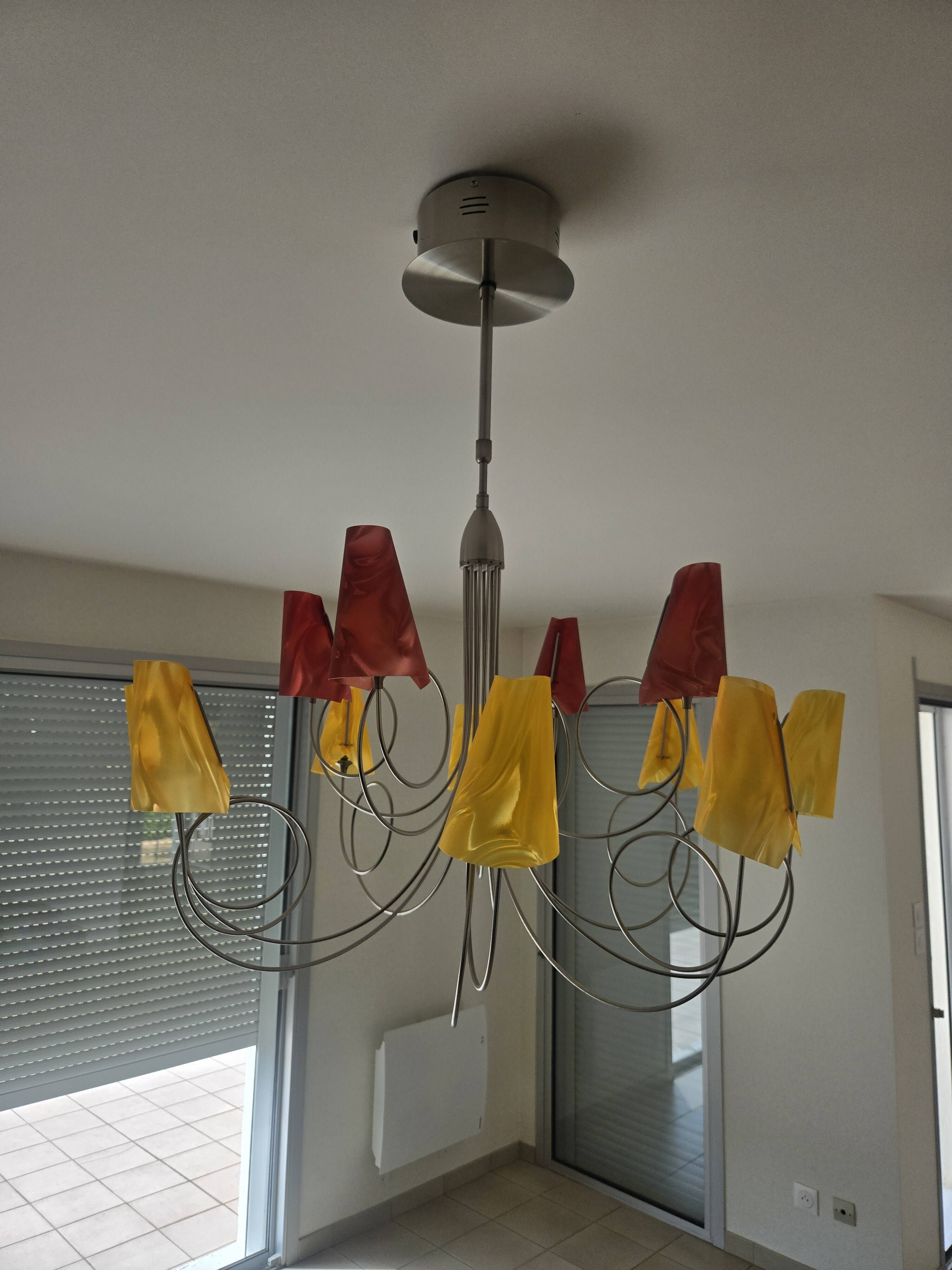 Suspension House Le Dauphin