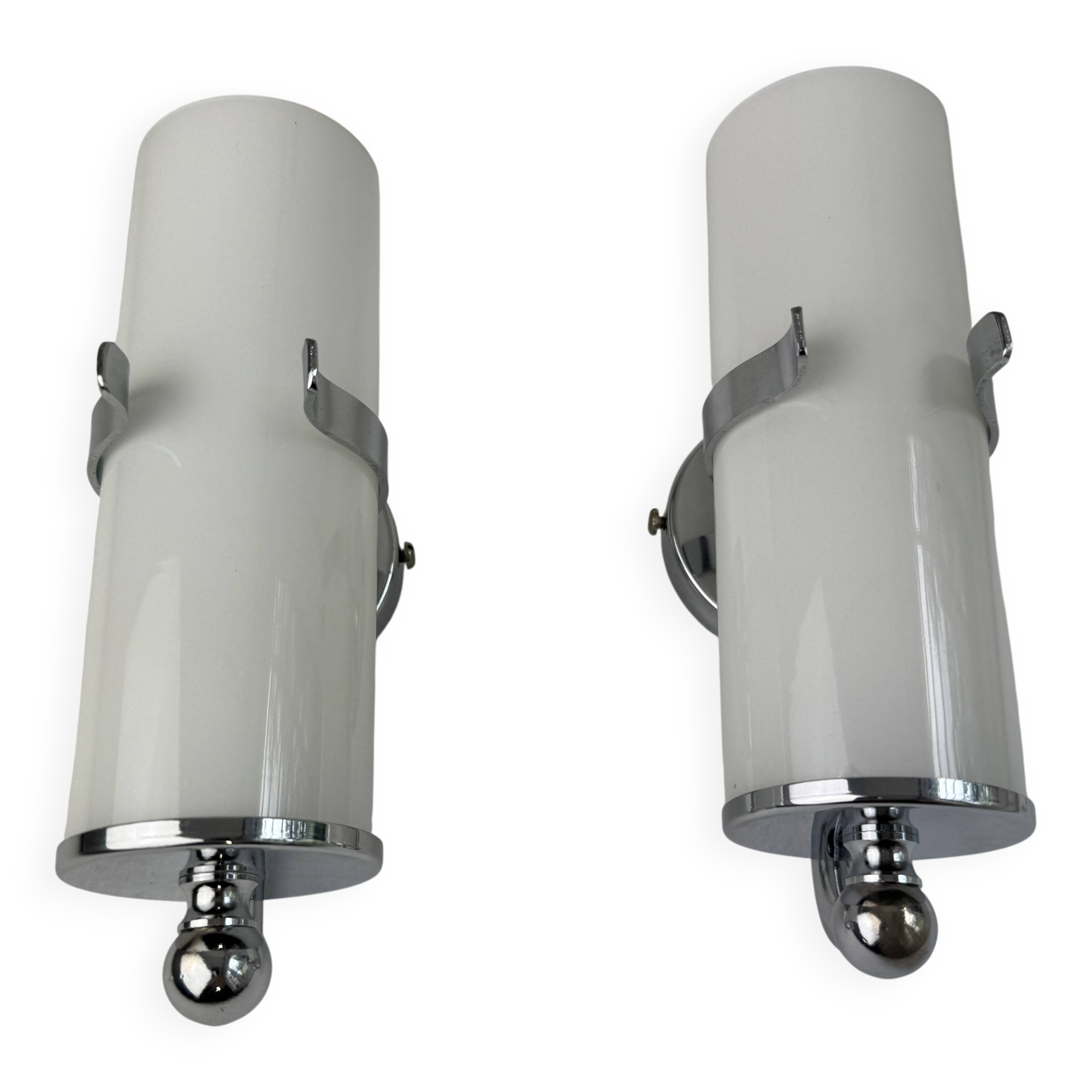 Pair of vintage opaline wall lights "delmas"