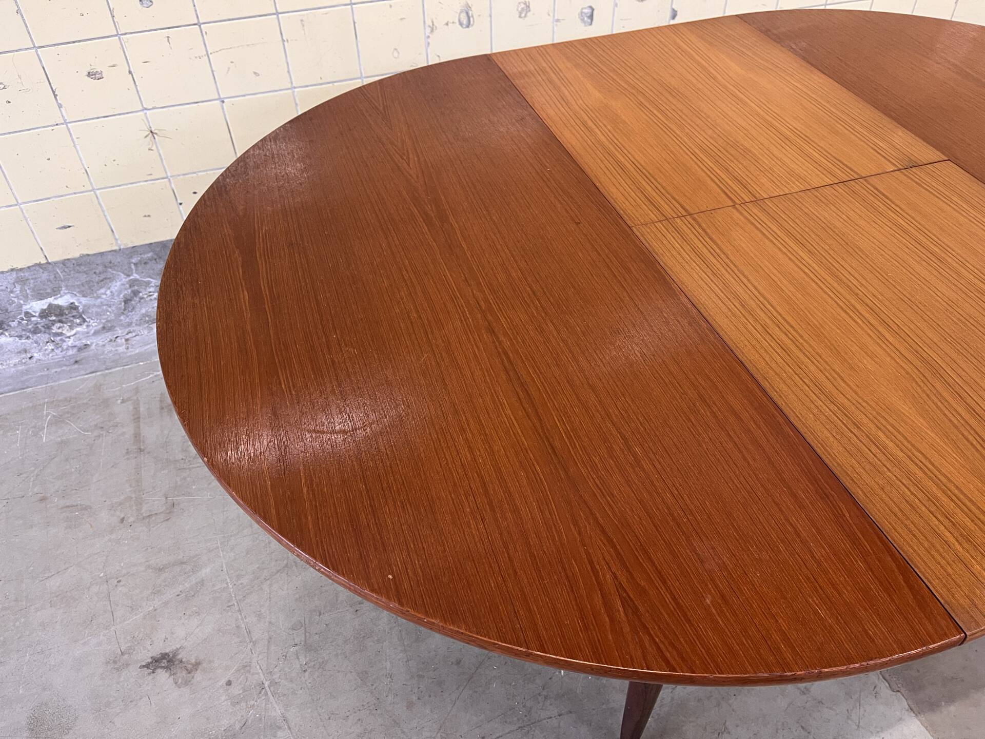 Table à manger ronde extensible en teck vintage