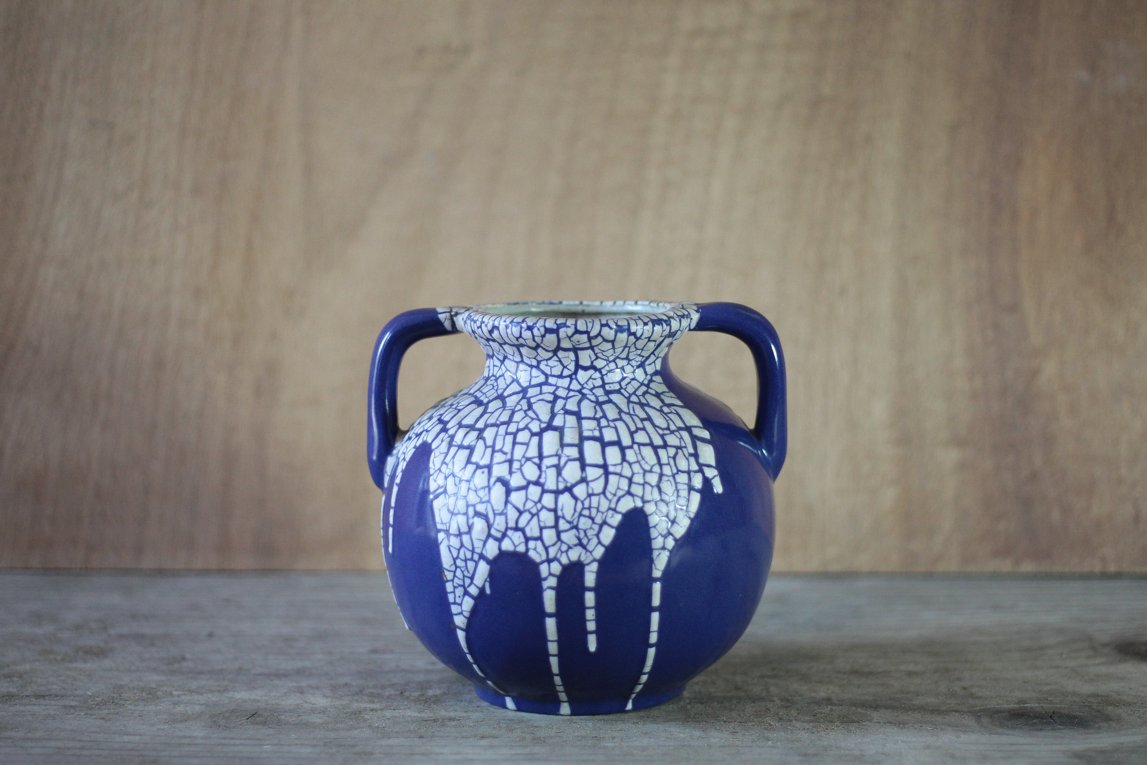 Vase signed Léon Pointu, ceramic vase with a glazed snake skin effect.
