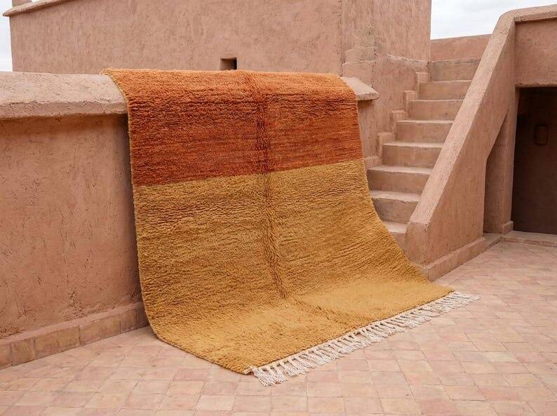 Handmade pure wool rug, size 1.5/2.5 m.