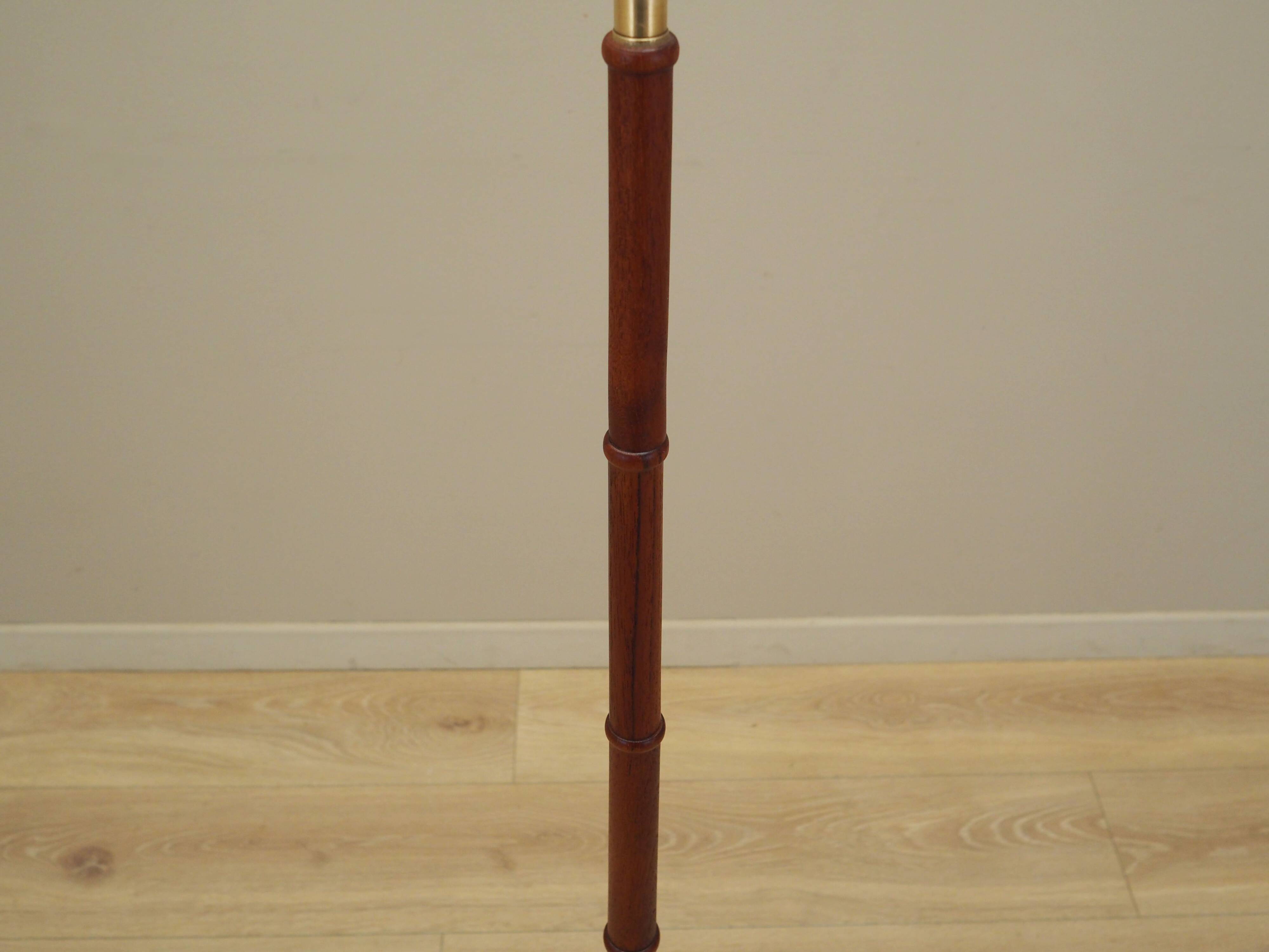 Lampadaire, design danois, années 1970, production : Danemark