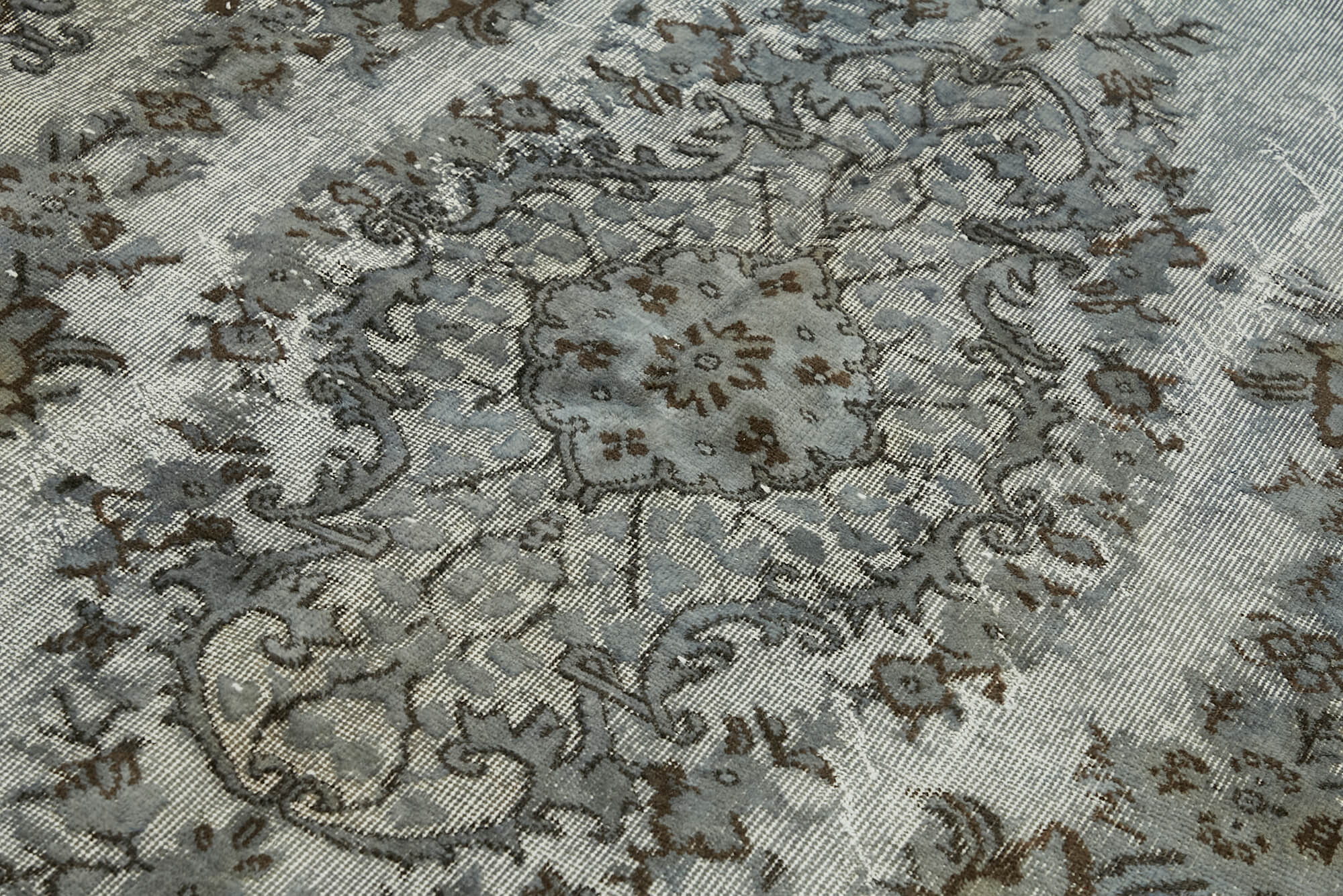 Hand-knotted vintage turkish 1980s, 167 cm x 285 cm grey rug