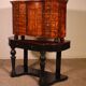 Cabinet allemand en noyer, XVIIIème siècle