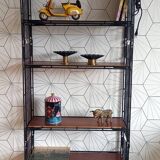 Multistrux modular shelving by Multimueble.