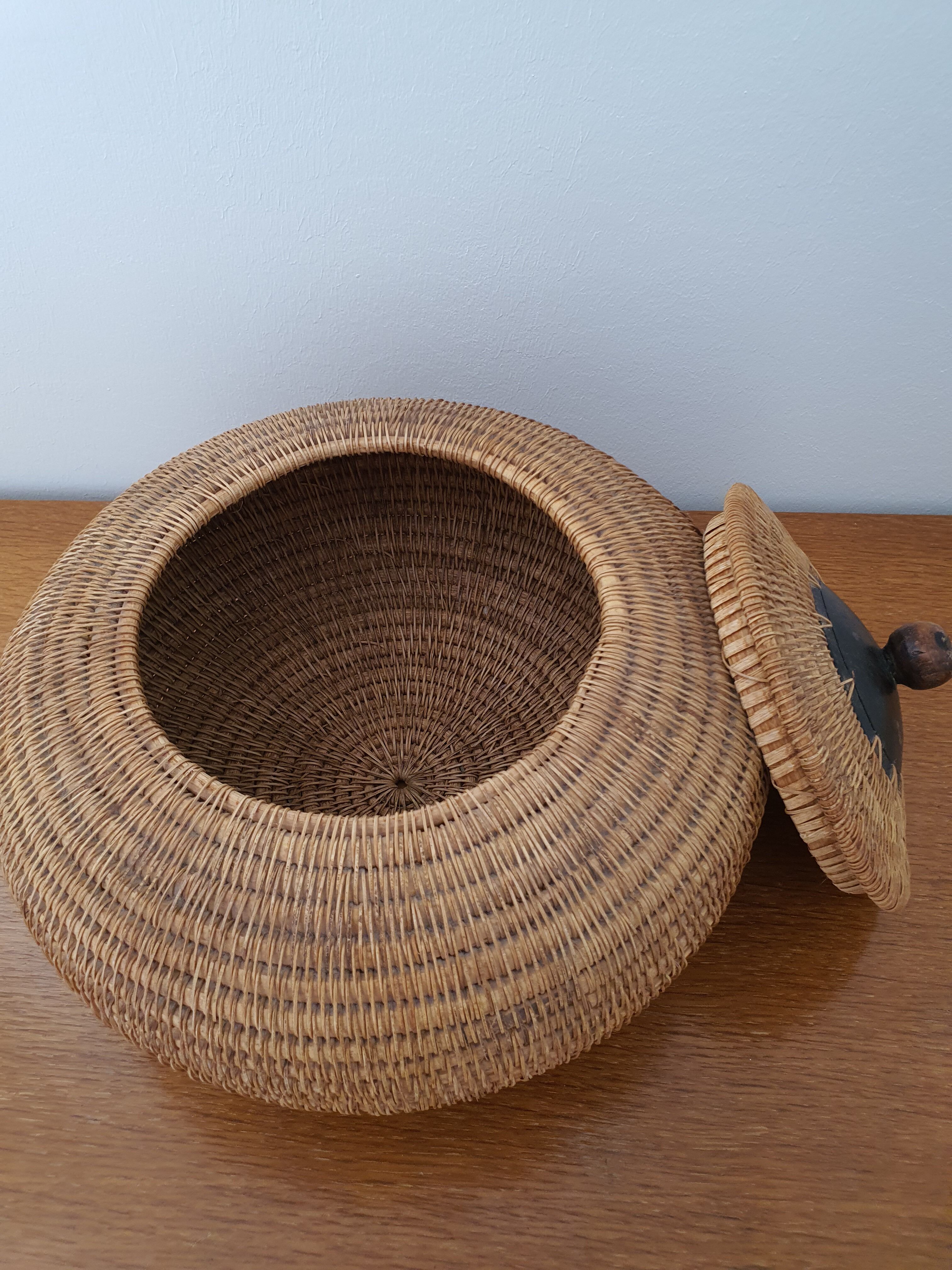 Basketry box