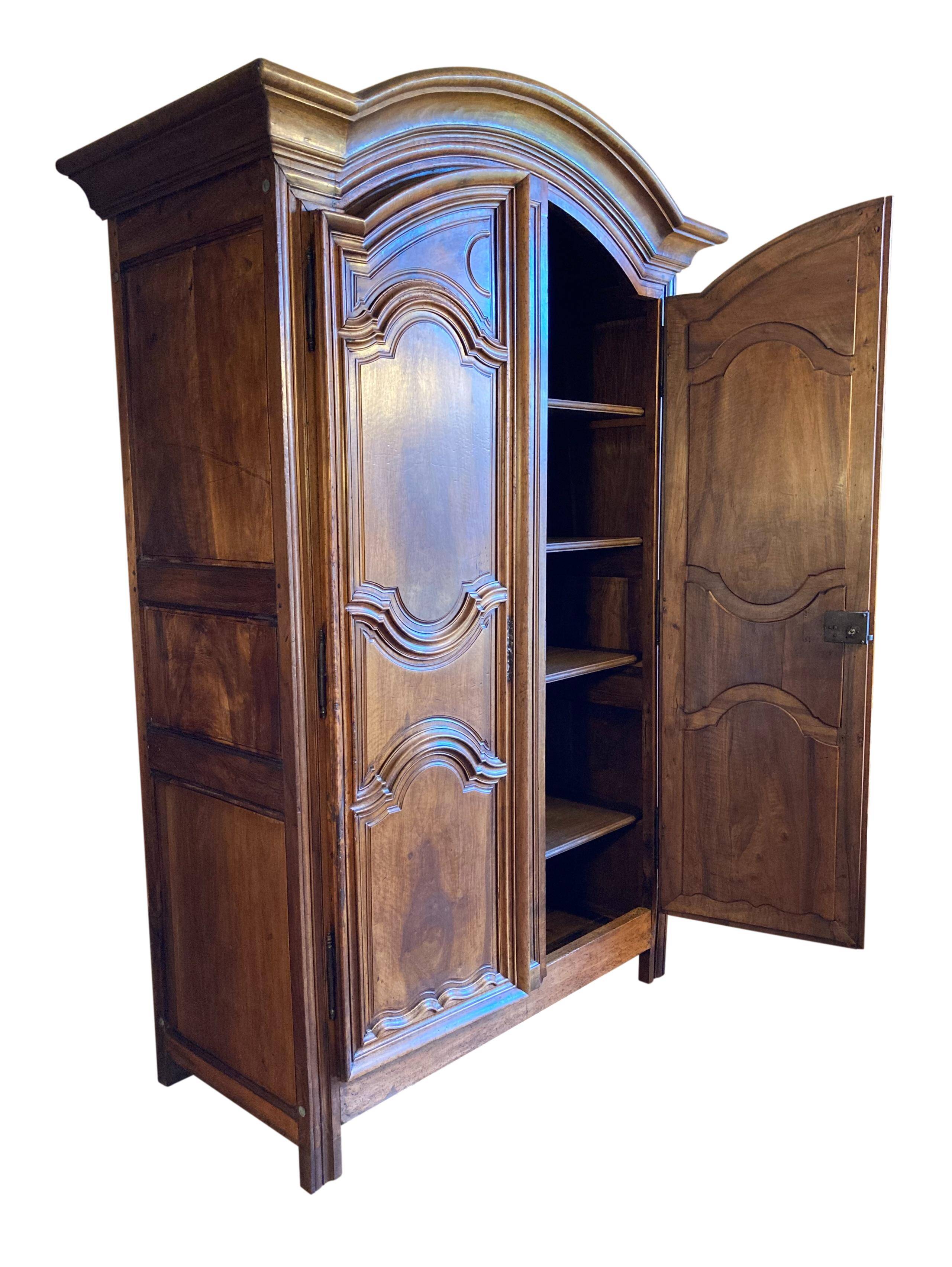 Versailles wardrobe in walnut, 18th century