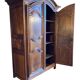 Armoire versaillaise en noyer, XVIIIe siècle