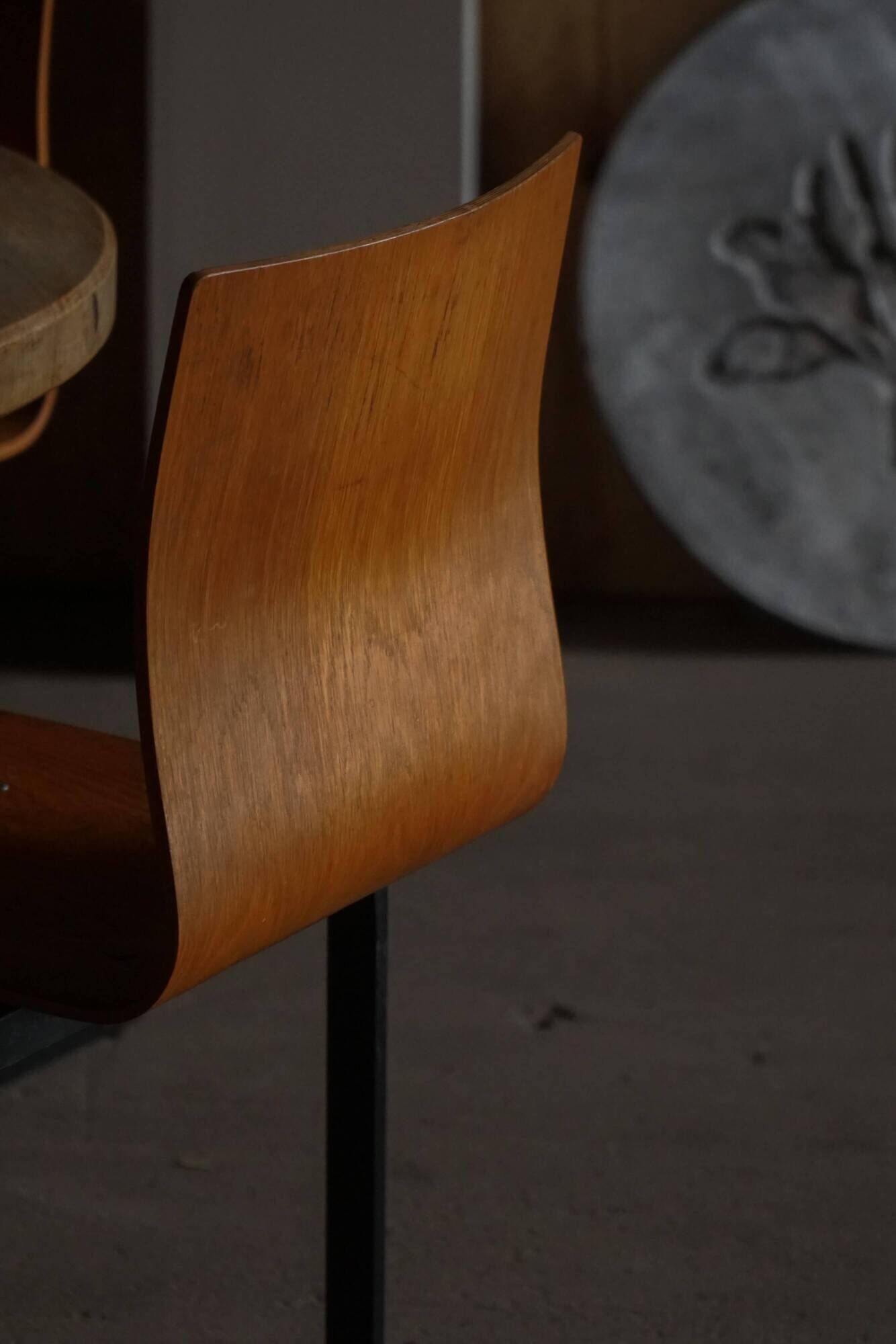 Set of 6 stackable industrial chairs by Niels Larsen, black metal and oak, 1960s.
