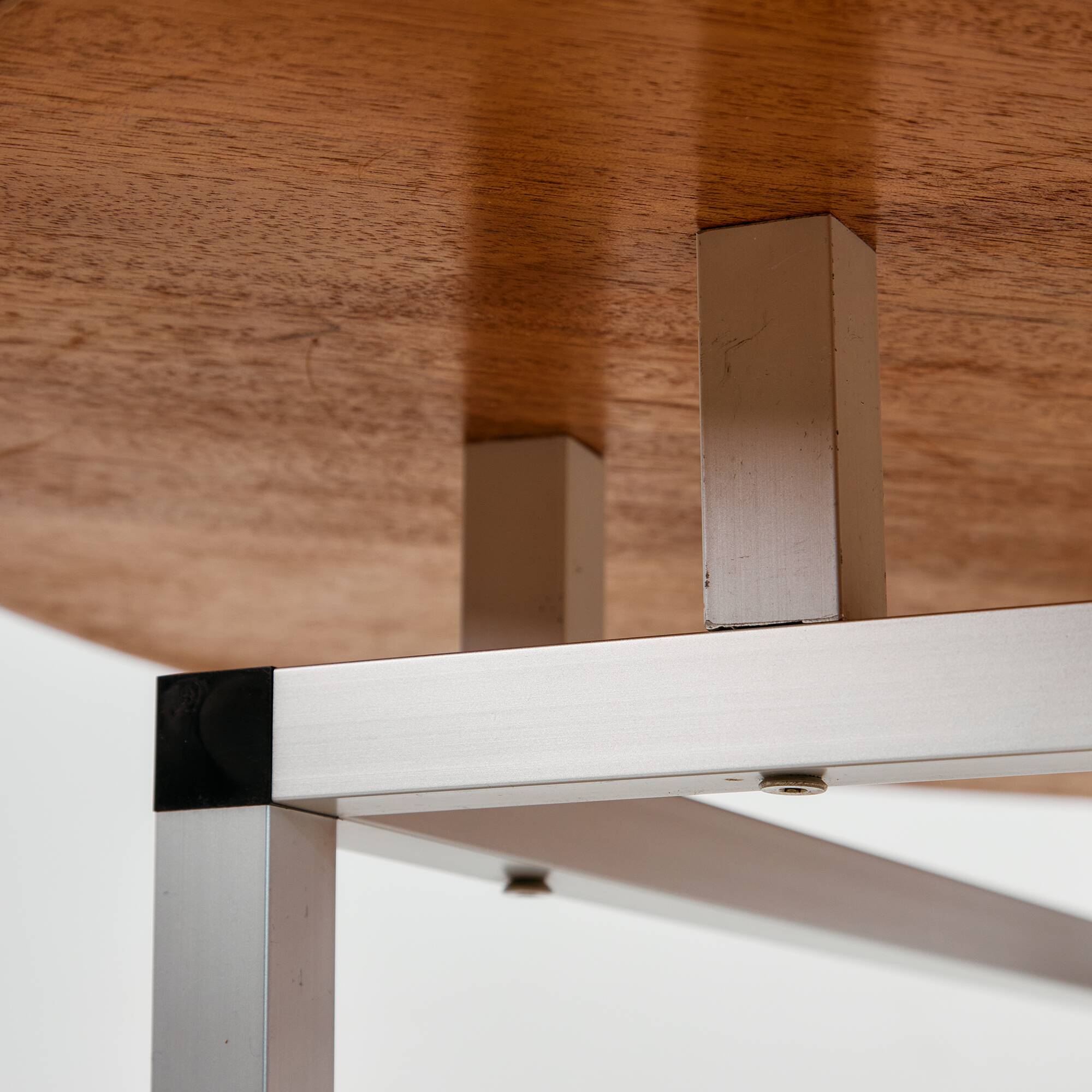 MK11142 Rosewood coffee table