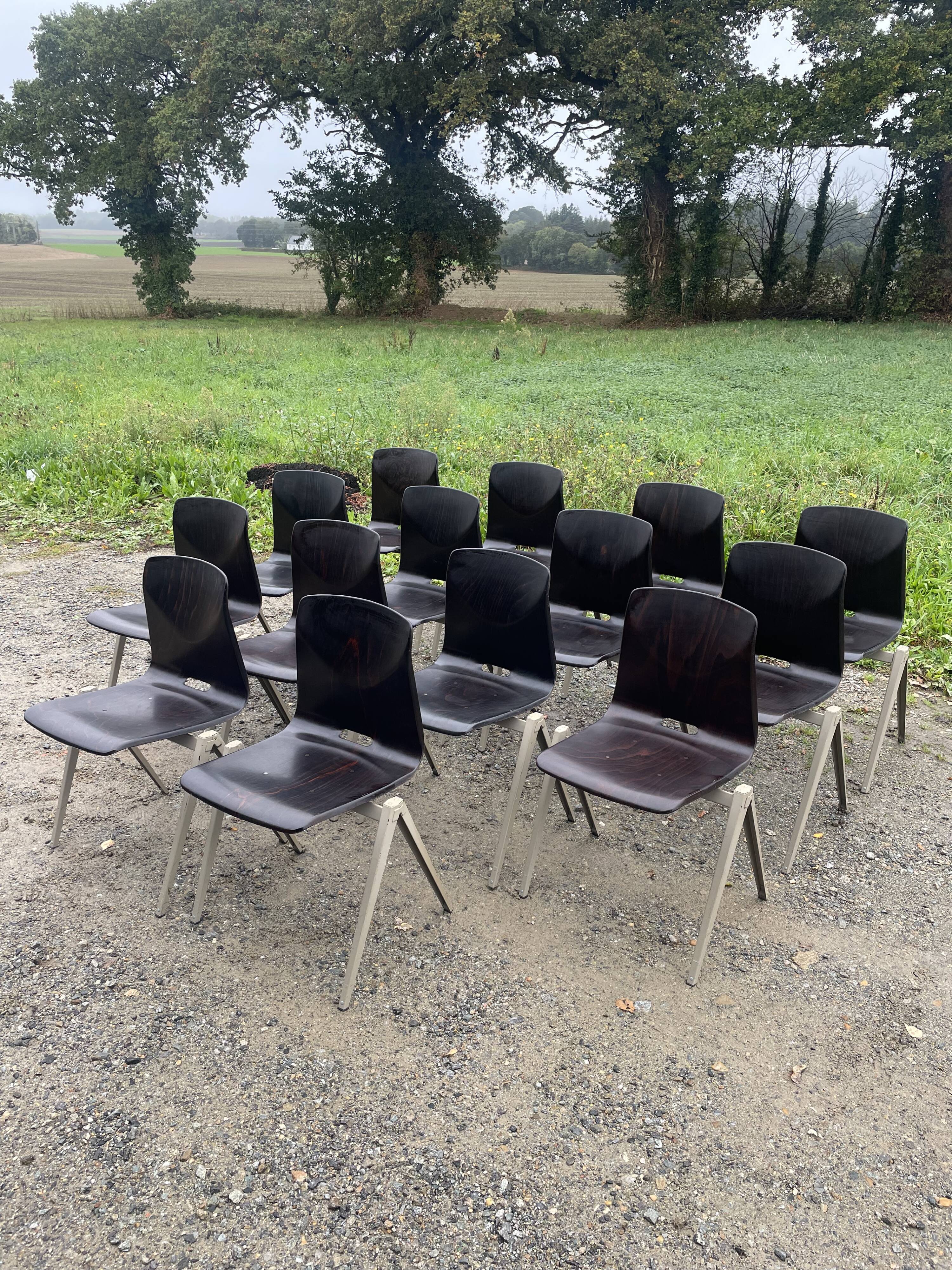 Set of 14 Galvanitas S22 chairs