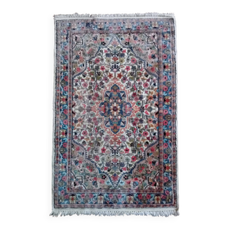 Handmade Pakistani wool and silk rug 123x79cm