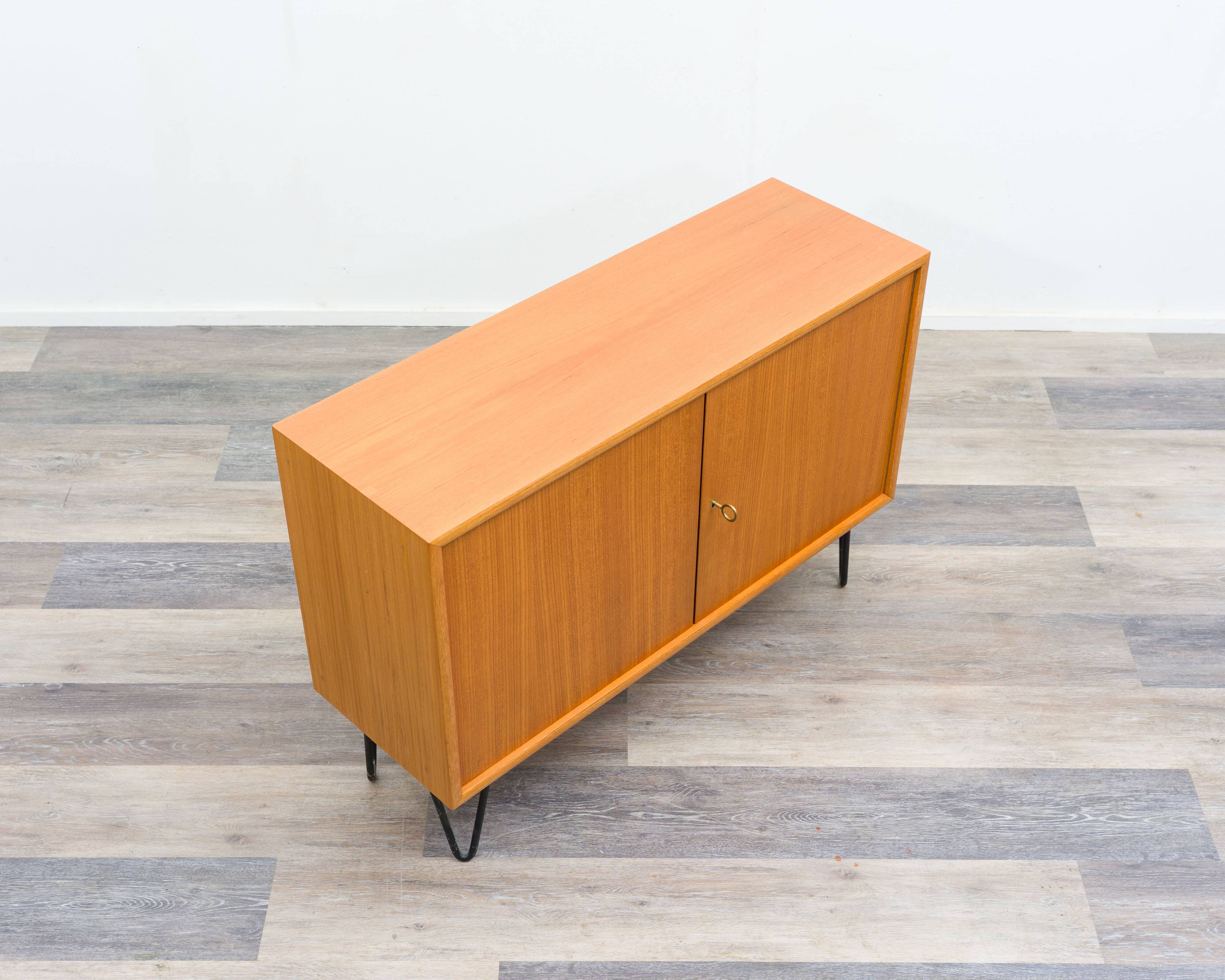 Two-door chest of drawers/sideboard with hairpin legs, 1960s. Restored