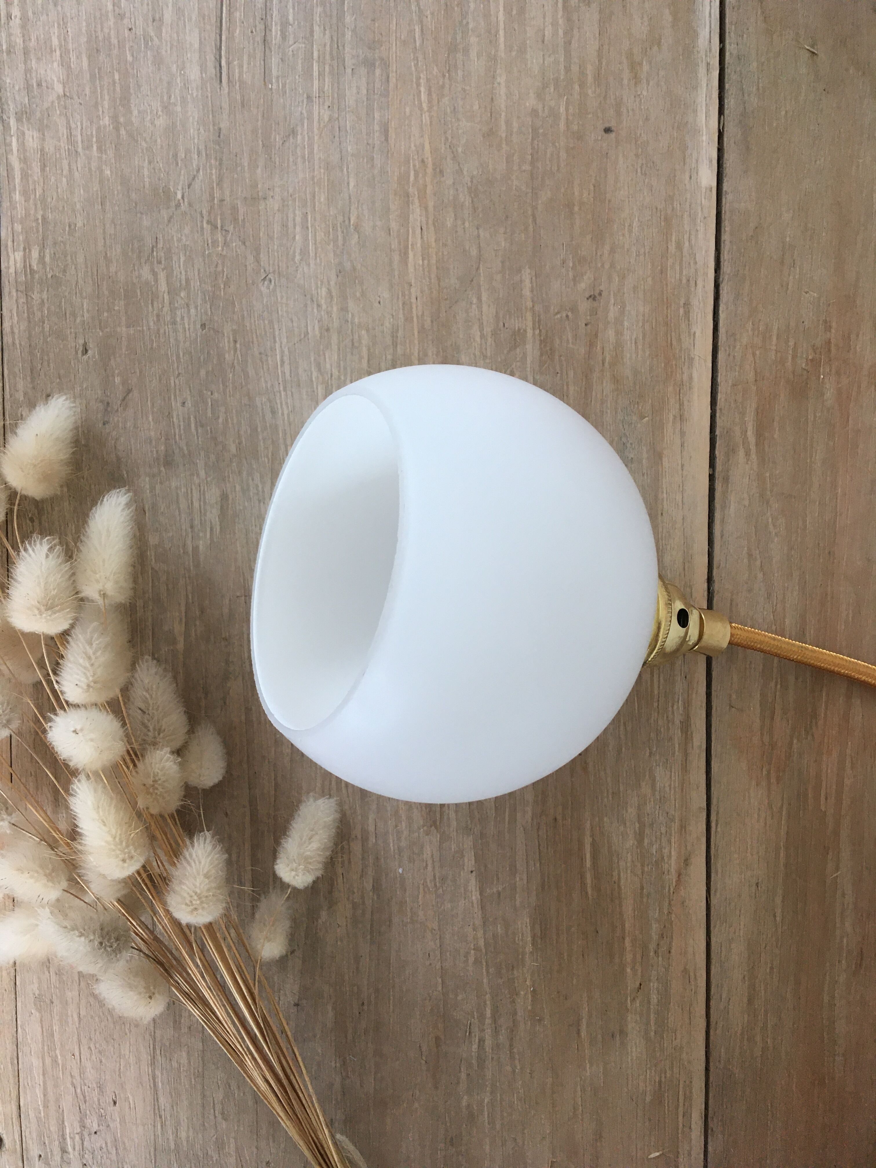 Vintage opaline golden thread walking lamp