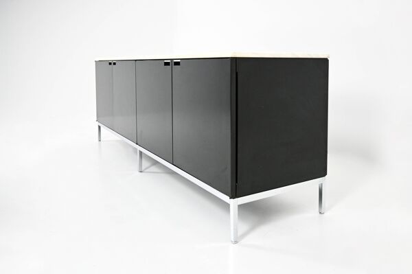 Enfilade Credenza par Florence Knoll Bassett pour Knoll Inc, années 1960