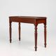 Table d'appoint anglaise élégante du milieu du XIXe siècle en bois massif