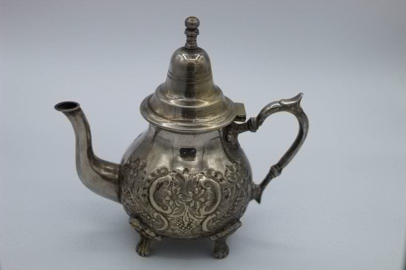Vintage arabic high quality Authentic handmade nickelplated moroccan copper teapot pewter, arabic oriental design