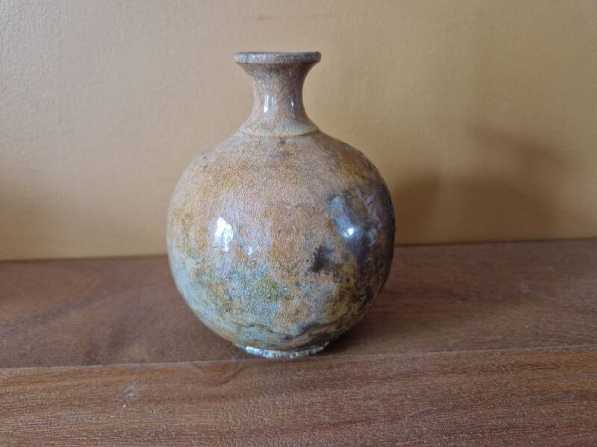 Gisèle Buthod-Garcon (Born in 1954) - Glazed beige ceramic round vase
