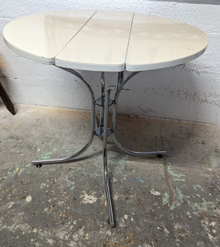 Formica folding table