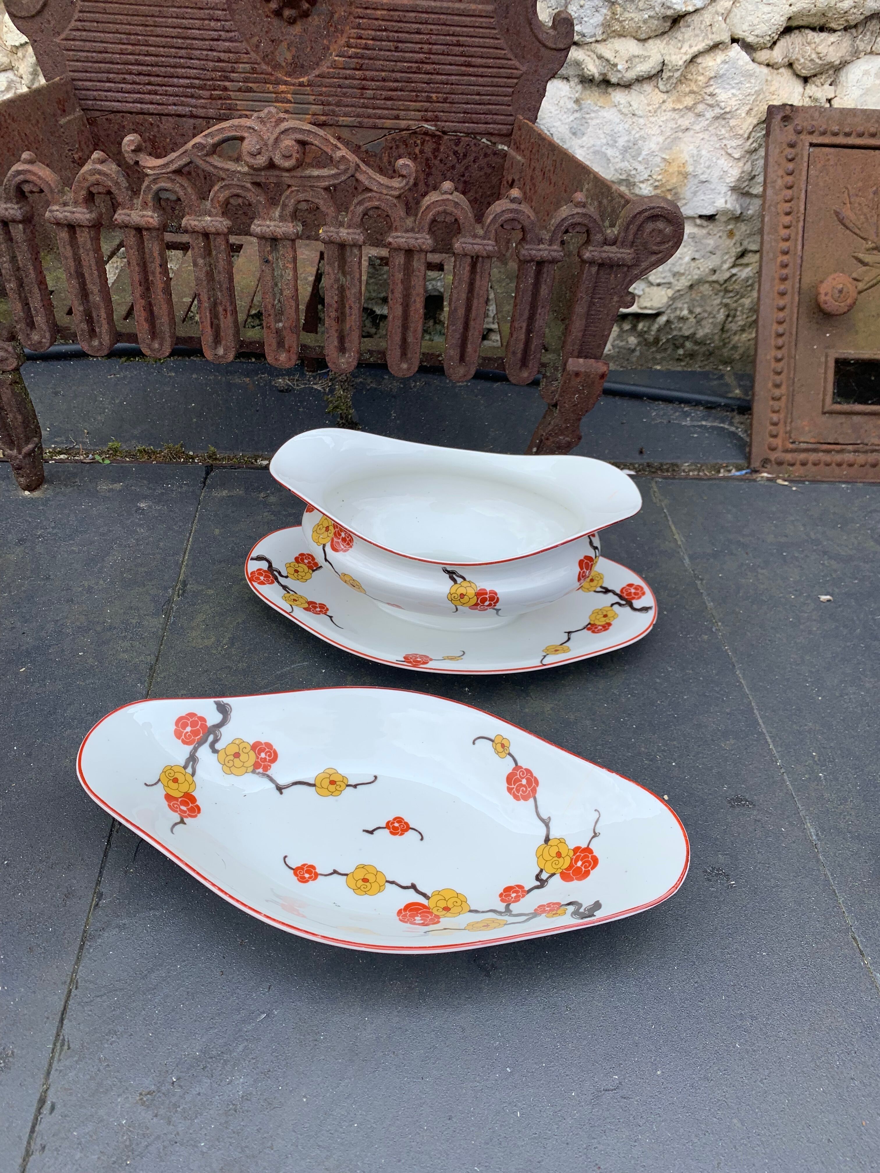 Serving dish and gravy boat in limoges porcelain, stamped b & cie limoges france