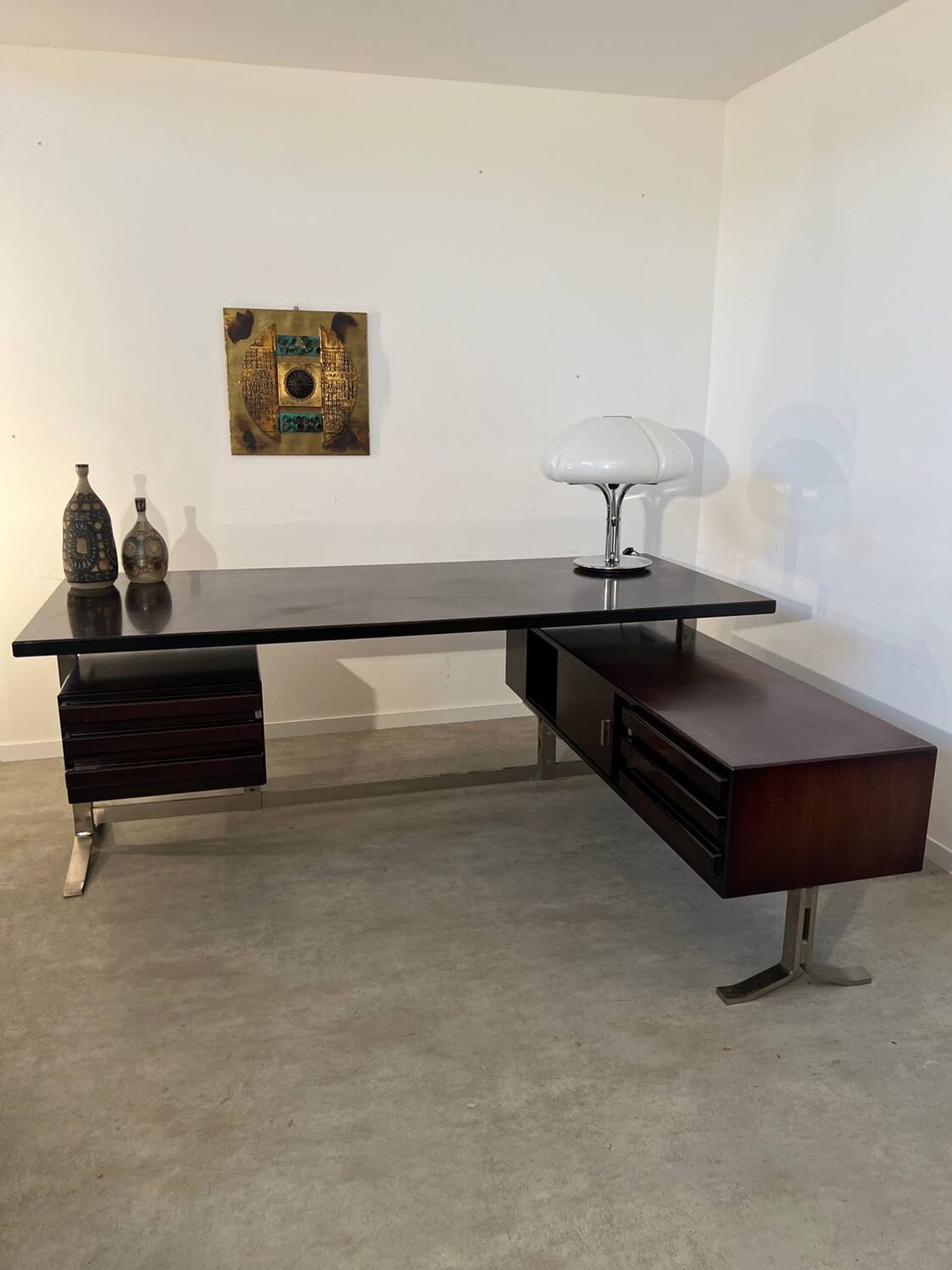 Vintage president corner desk in rosewood design by Gianni Moscatelli vintage