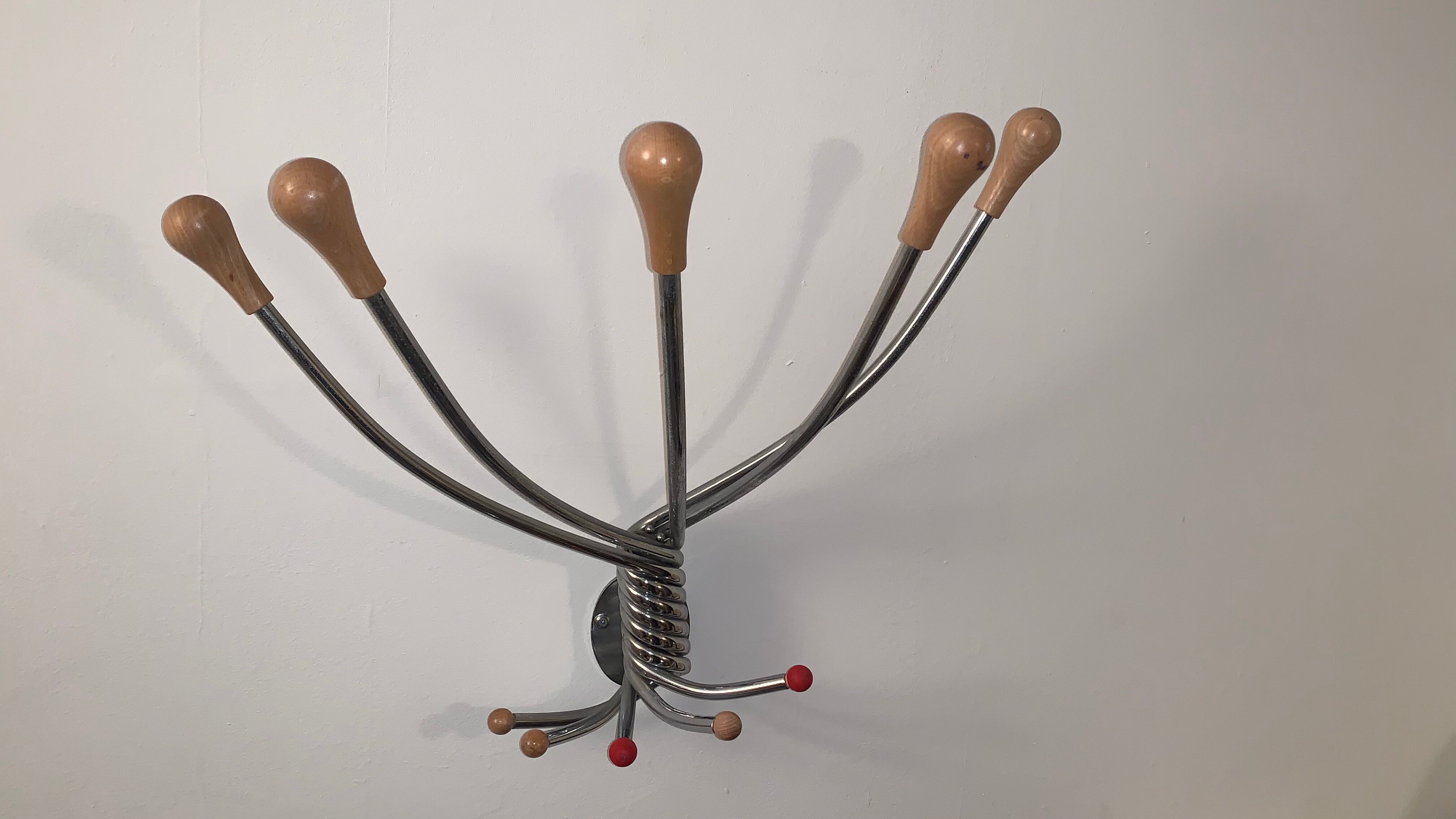 Vintage Wall mount ‘Octopus’ metal and wood swivel coat rack