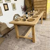 Farmhouse table with central extensions