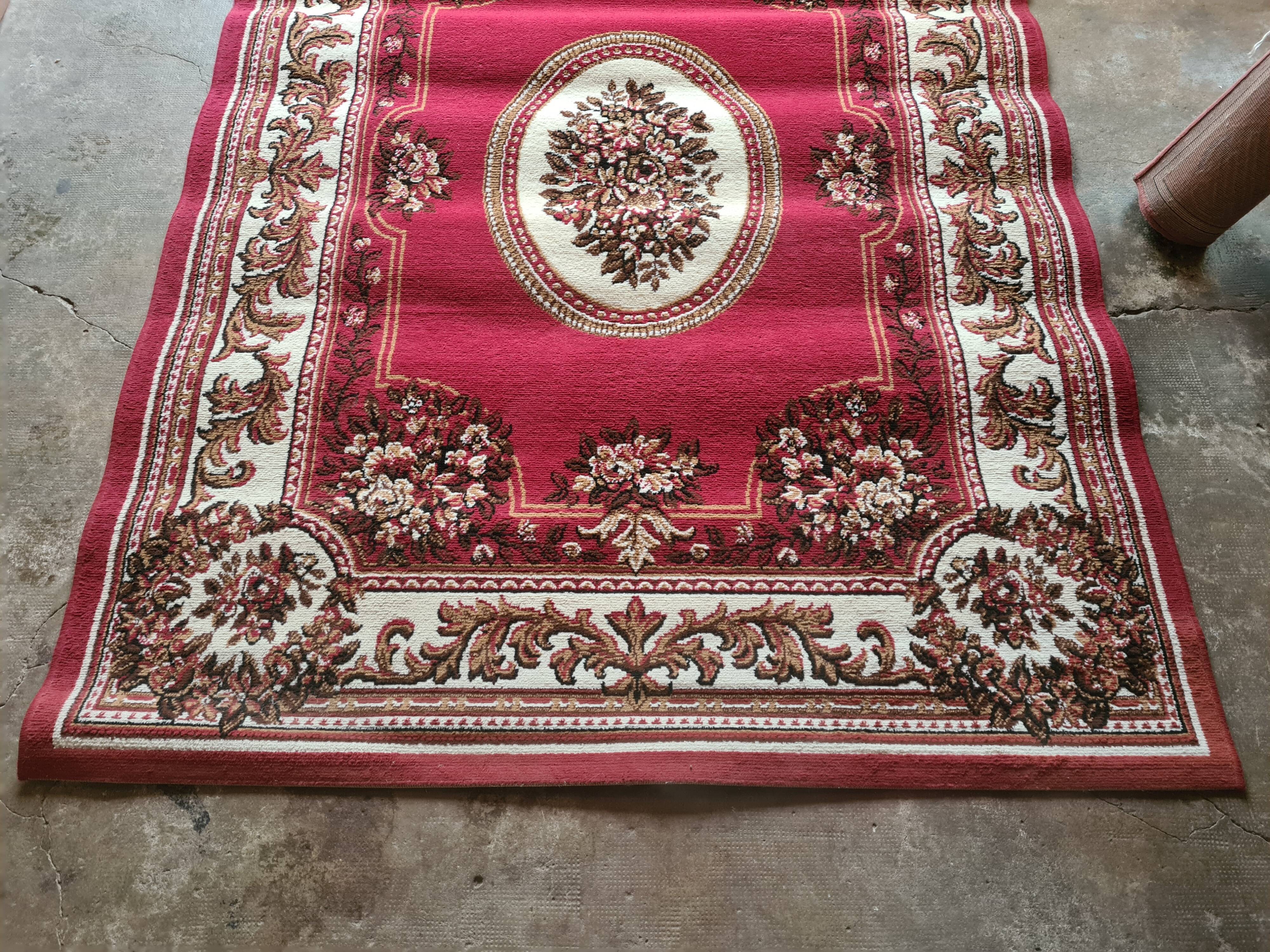Vintage red carpet 1m62 x 2m15