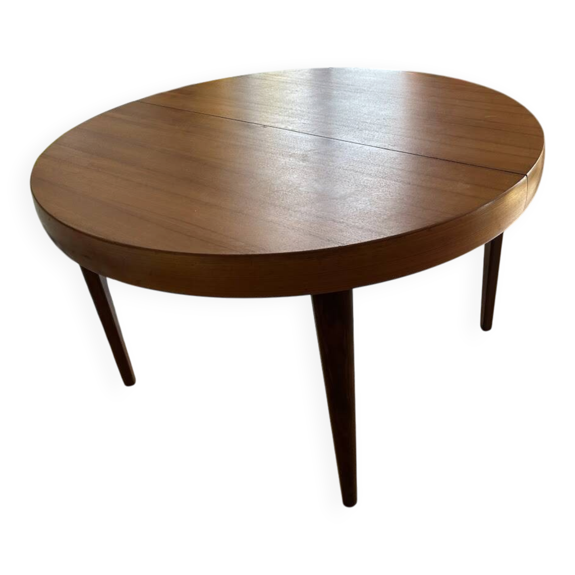 Butterfly table in teak with 2 extensions.