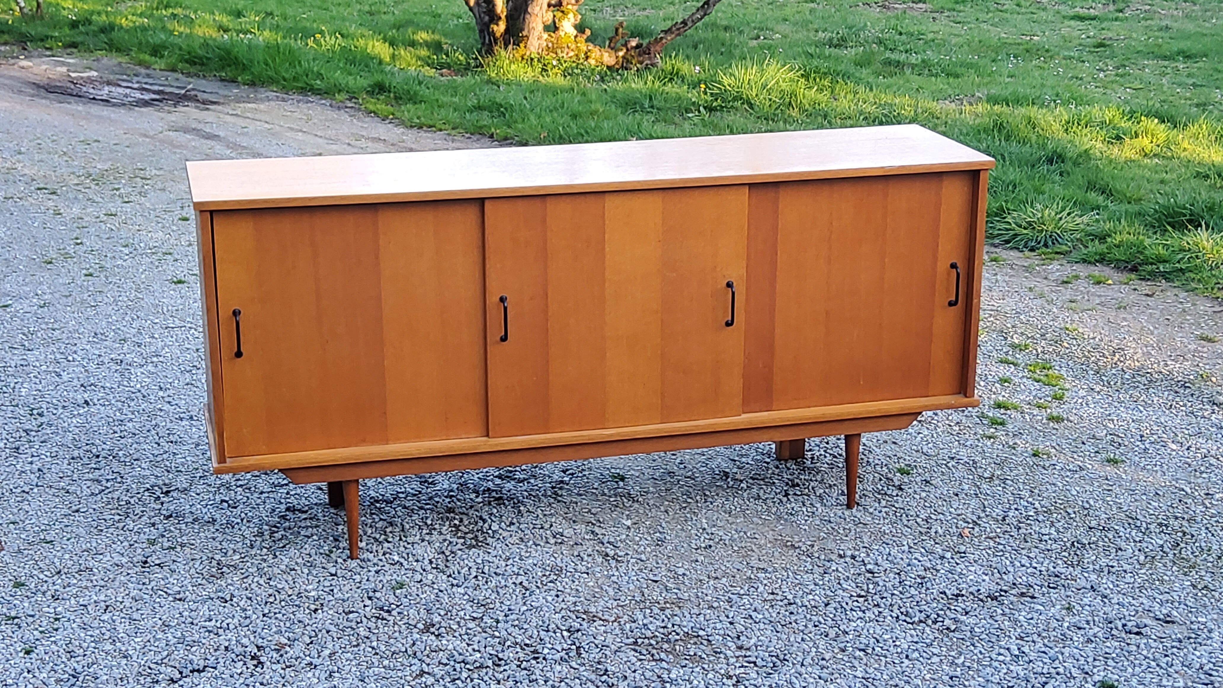 Vintage gold blond oak row 3 sliding doors