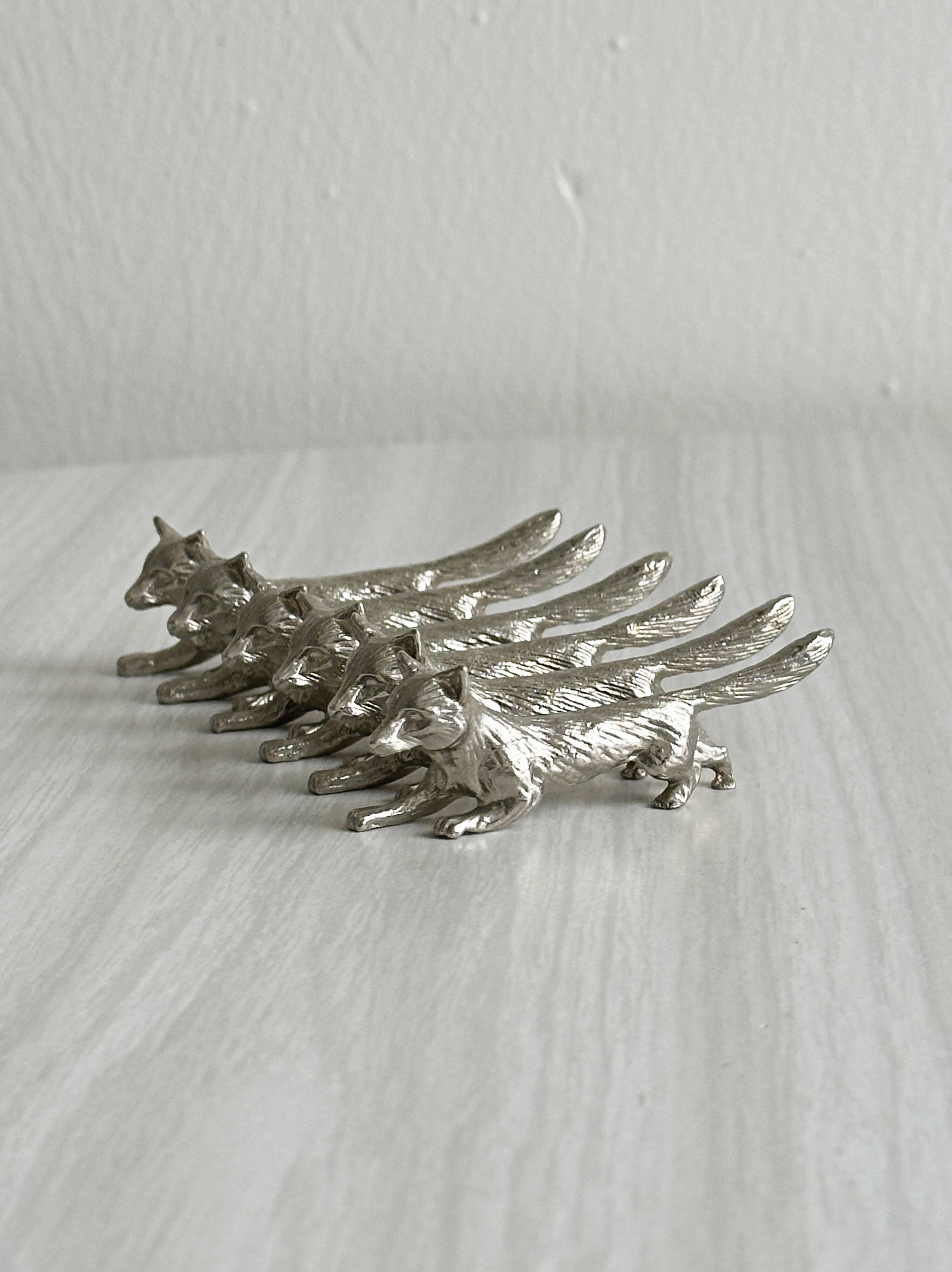 Set of 6 metal fox knife rests