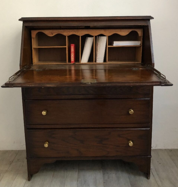 Writing chest of drawers