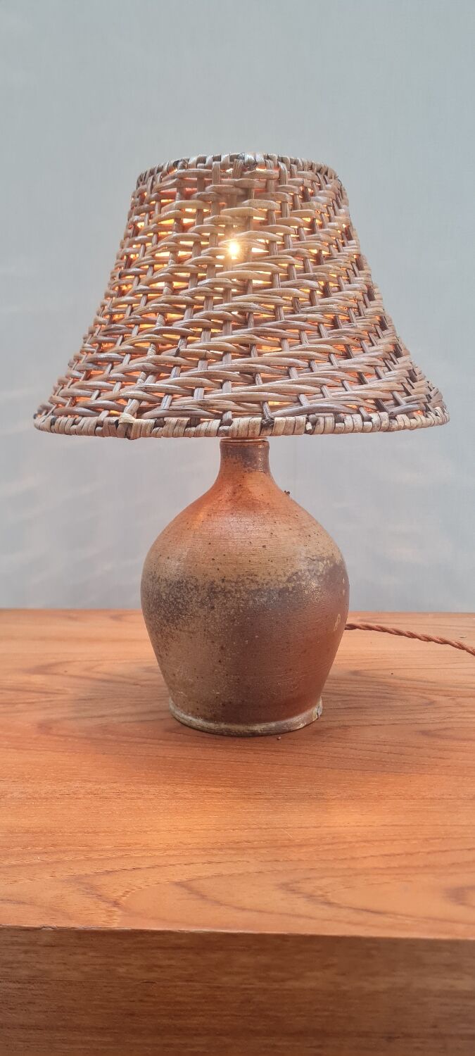 Sandstone lamp 1940