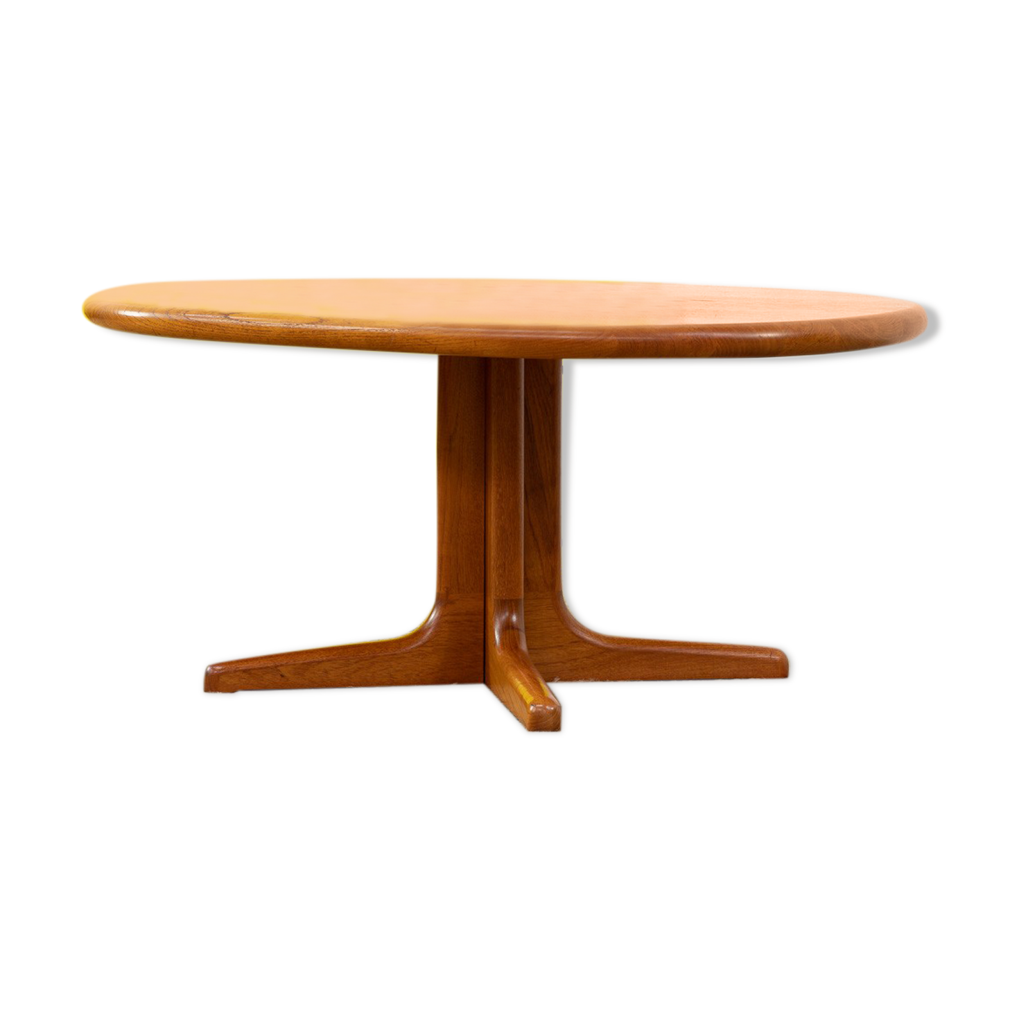 Scandinavian coffee table – 112 cm